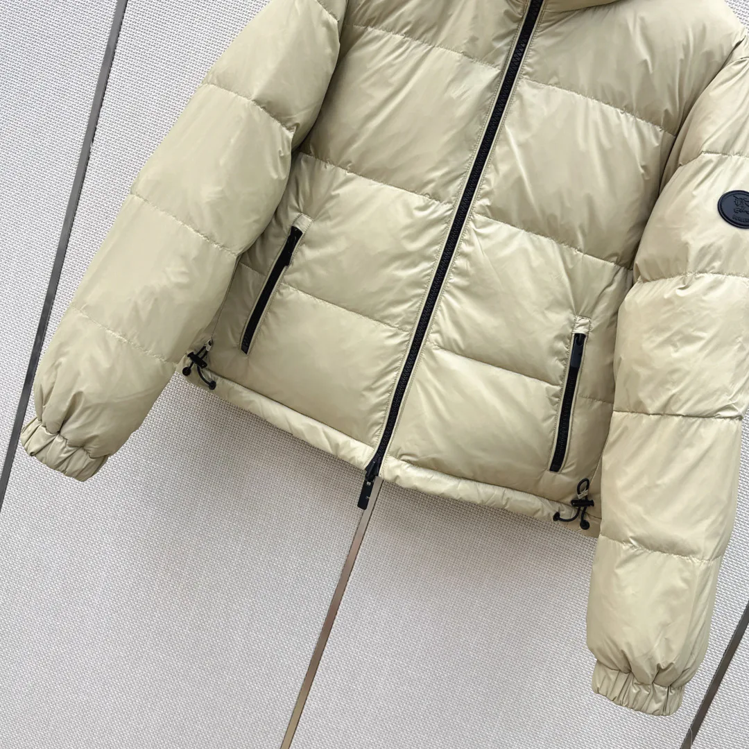 Women's Jackets And Down Jackets BURBERRY 18023669