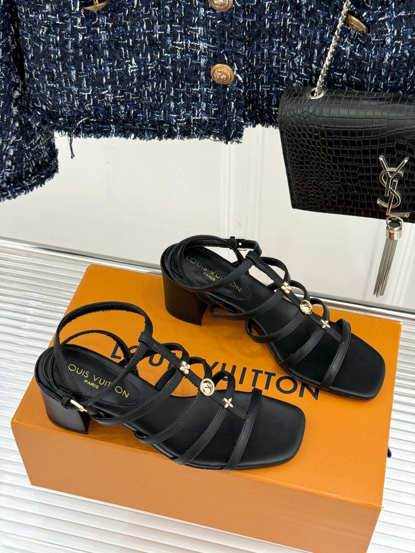 Women's Open-Toe Sandals LOUIS VUITTON 17234886
