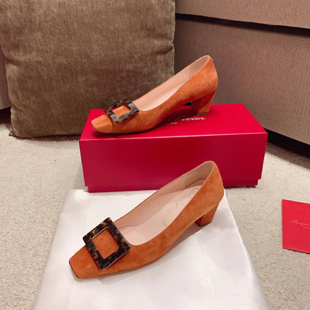 Women's Heels ROGER VIVIER 17550730