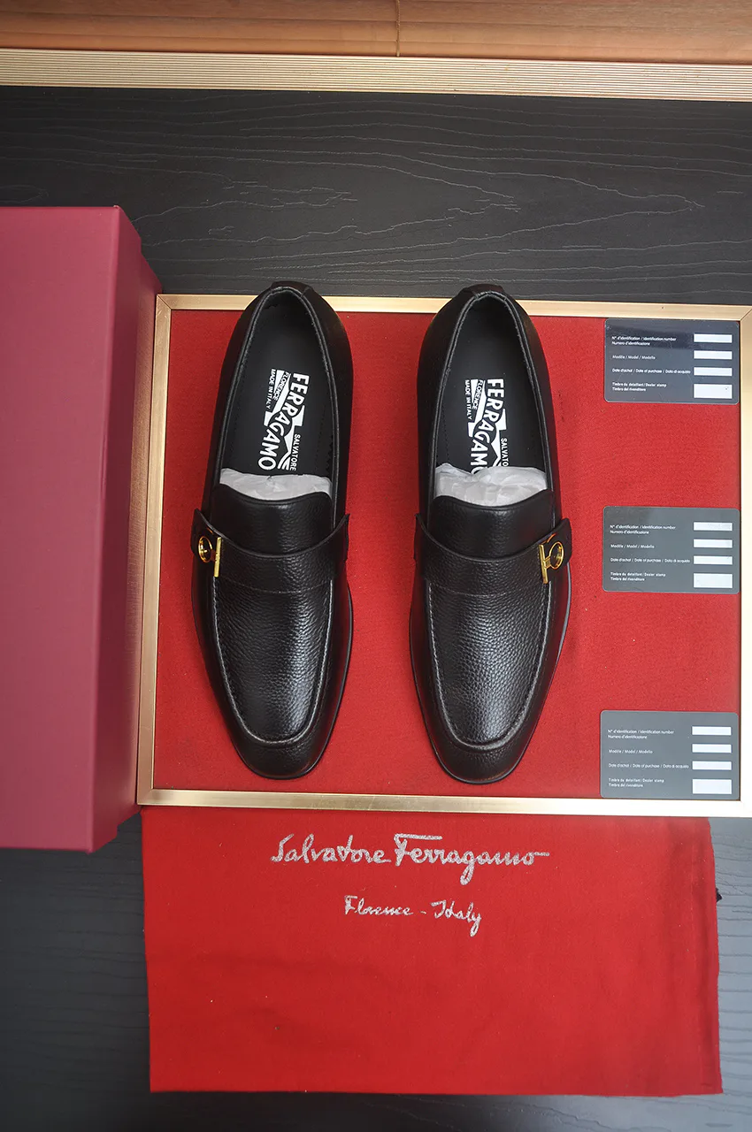 Men's Loafers And Dress Shoes SALVATORE FERRAGAMO 17349618