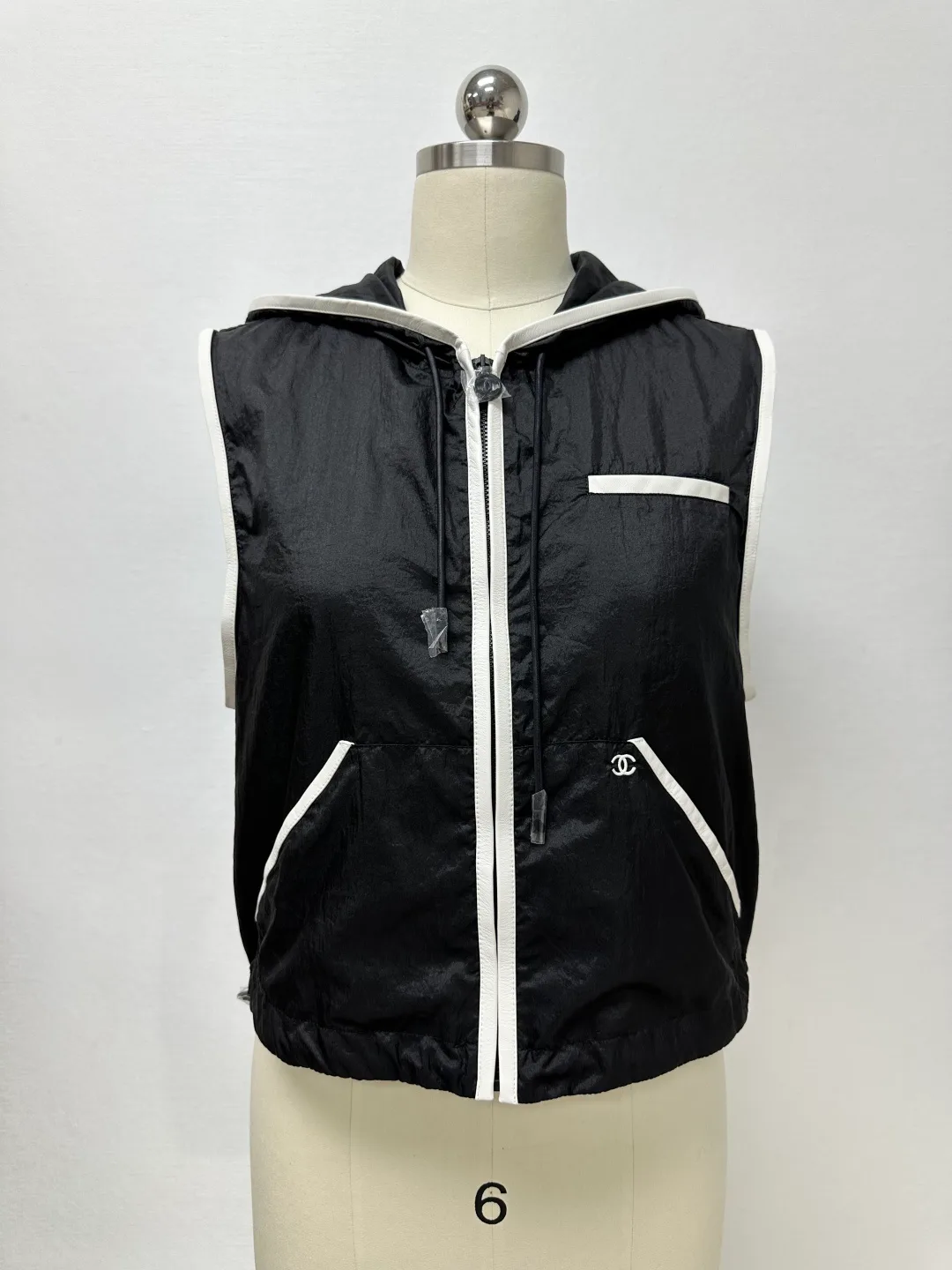 Women's Jackets And Down Jackets CHANEL 16907936