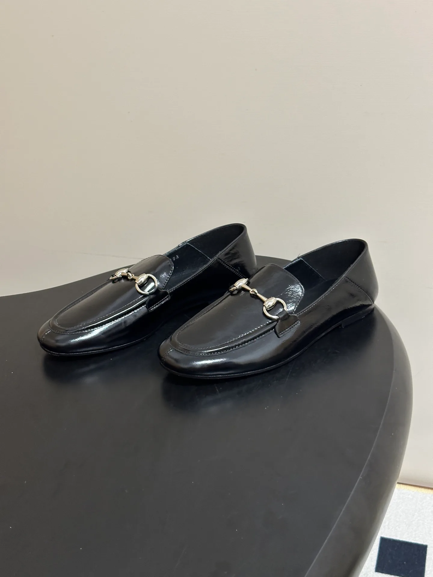Women's Loafers And Moccasins GUCCI 18049744