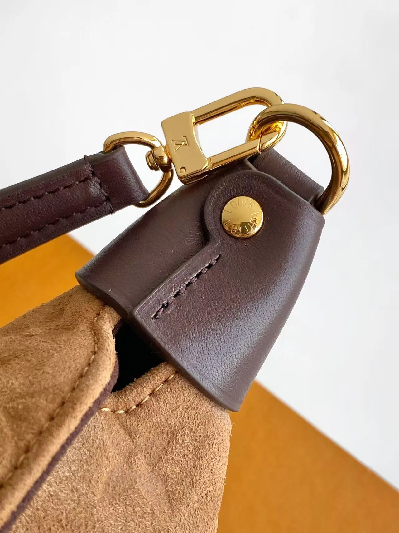 Women's Classic Handbags LOUIS VUITTON 18362296