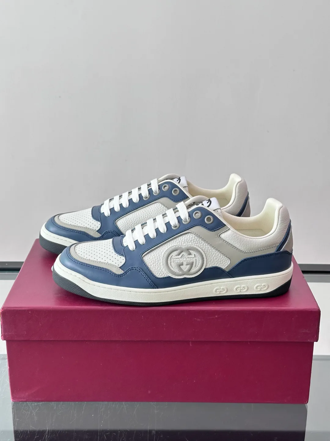 Men's Sneakers GUCCI 18102703