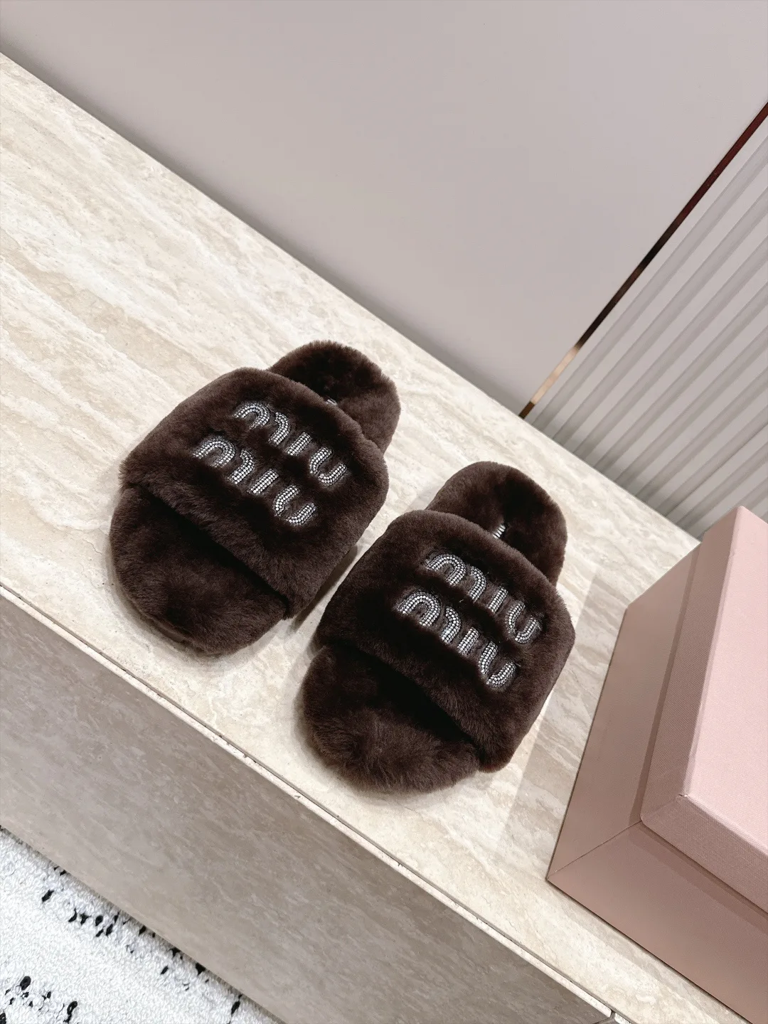 Women's Slippers MIU MIU 18025327