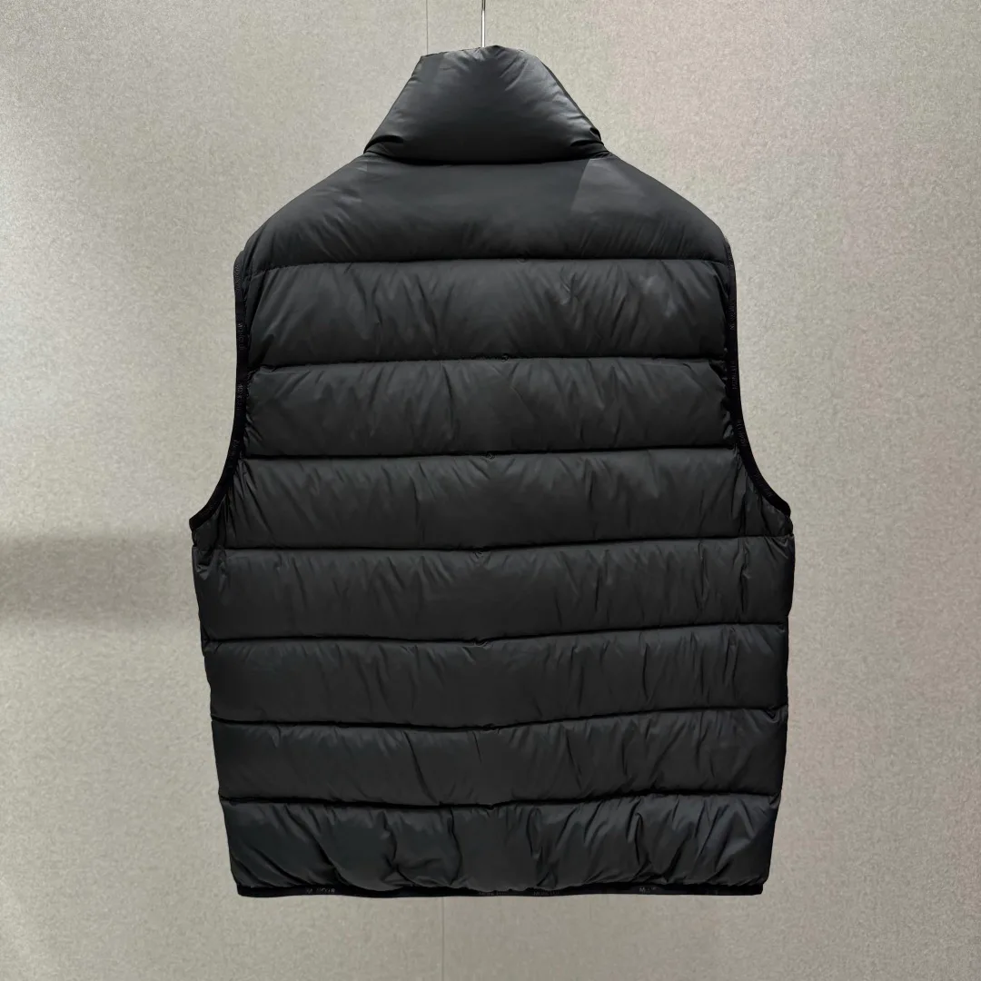 Men's Vests MONCLER 17296404