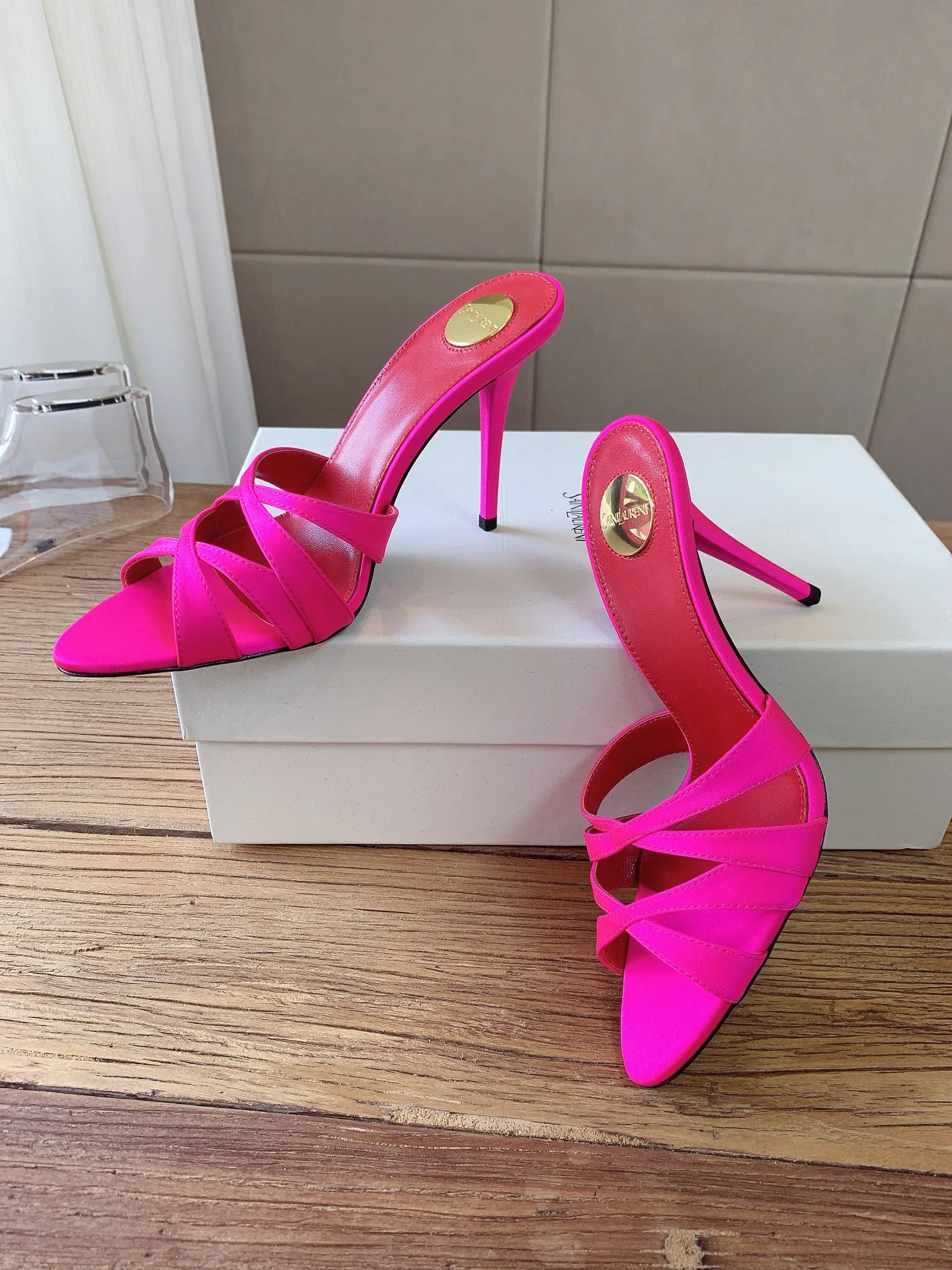 Women's Open-Toe Sandals SAINT LAURENT 17803536