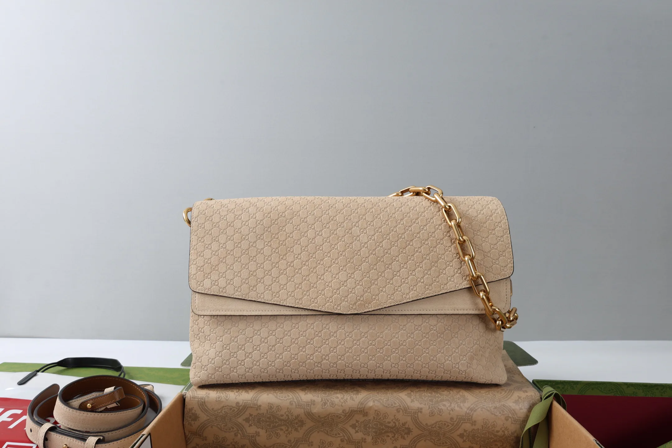 Women's Classic Handbags GUCCI 18005078