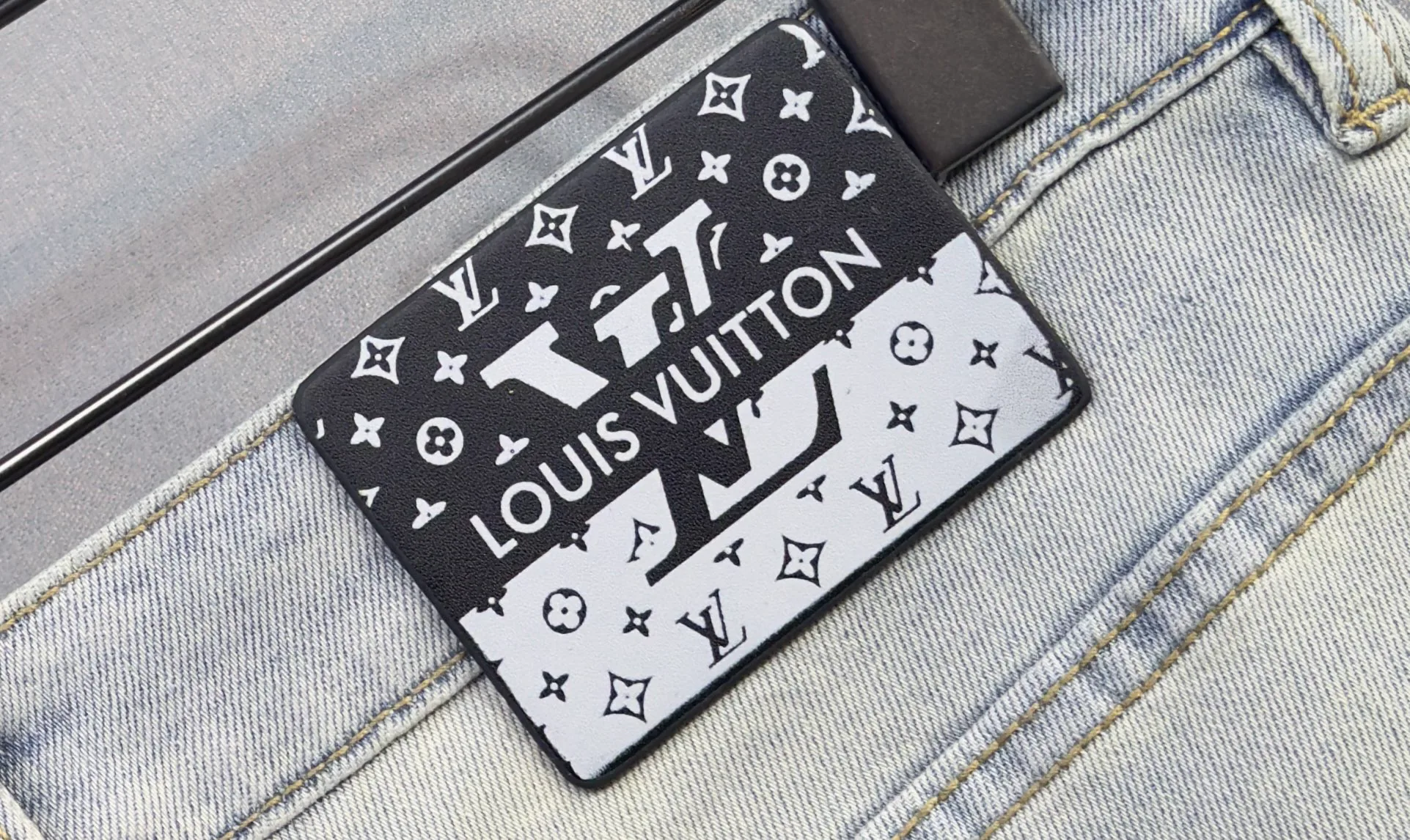 Men's Jeans LOUIS VUITTON 18098383
