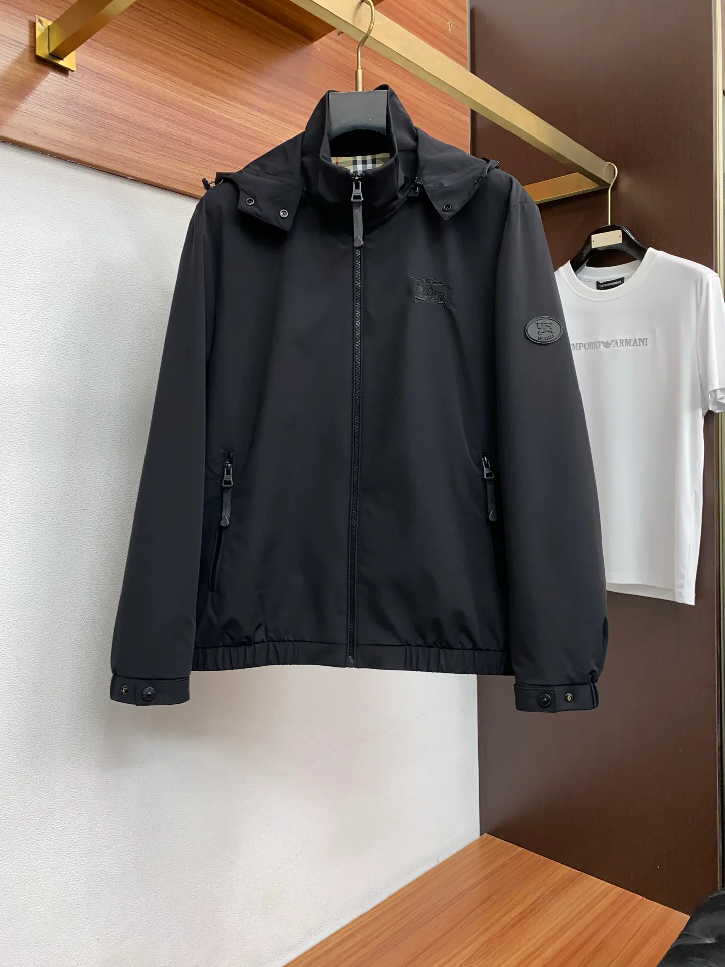 Men's Jackets And Down Jackets BURBERRY 17727982