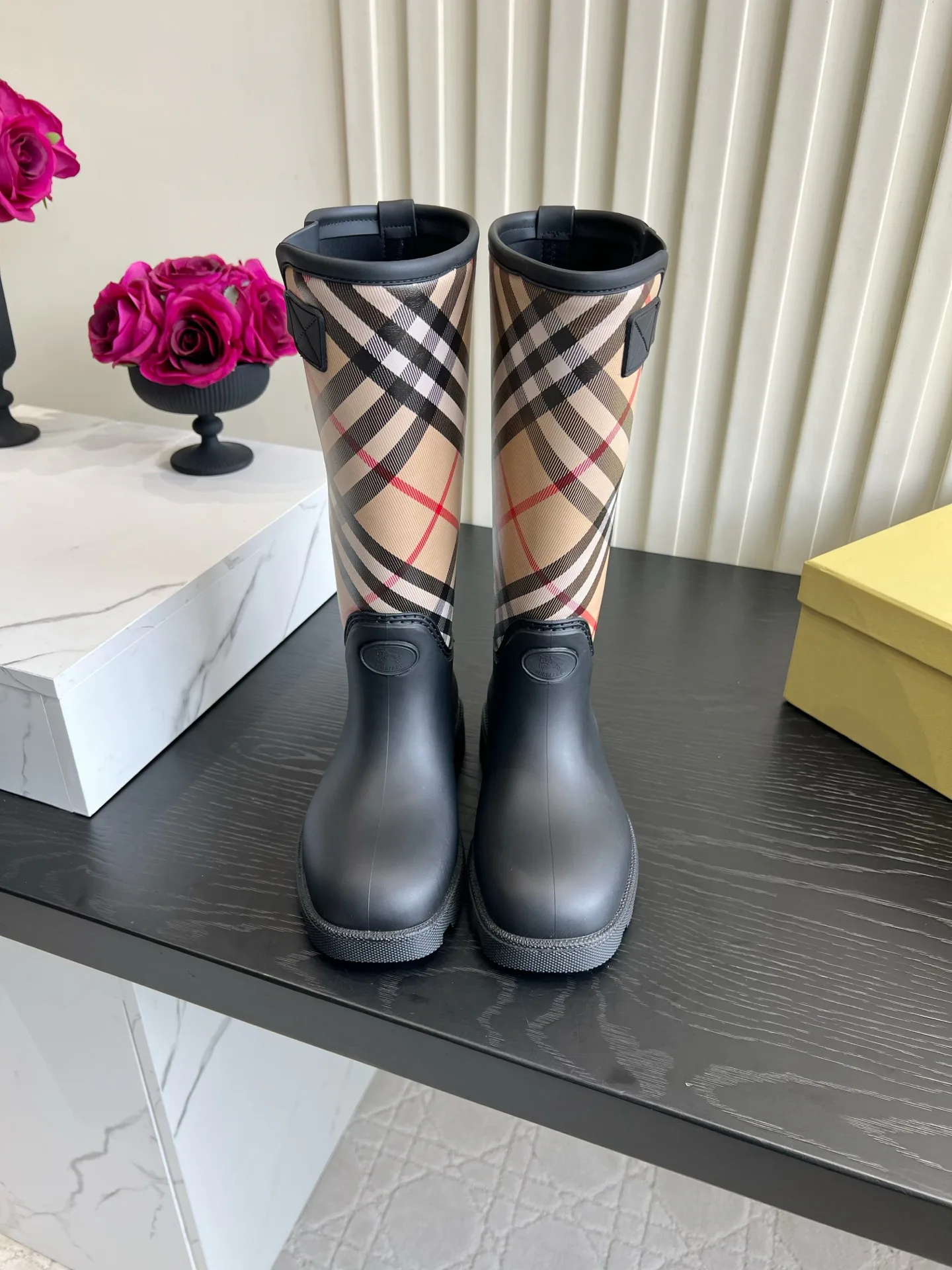 Women's Boots BURBERRY 18170853