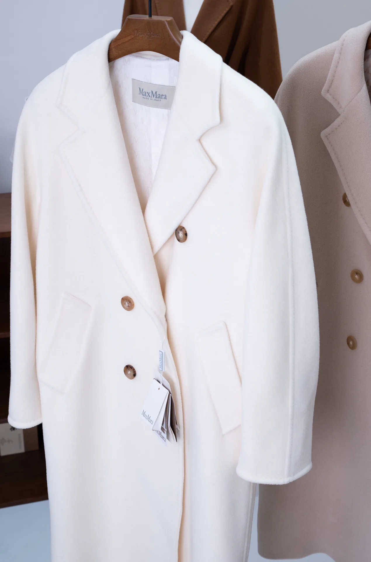 Women's Coats LOUIS VUITTON 18510388