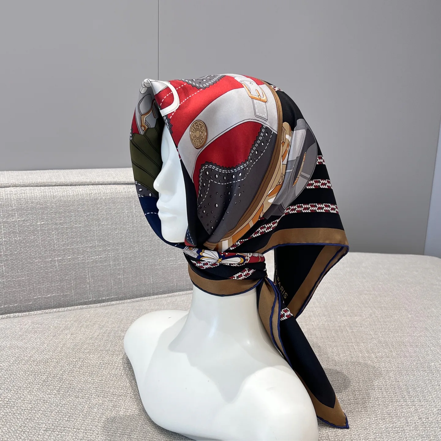 Silk Scarves HERMES 17991436