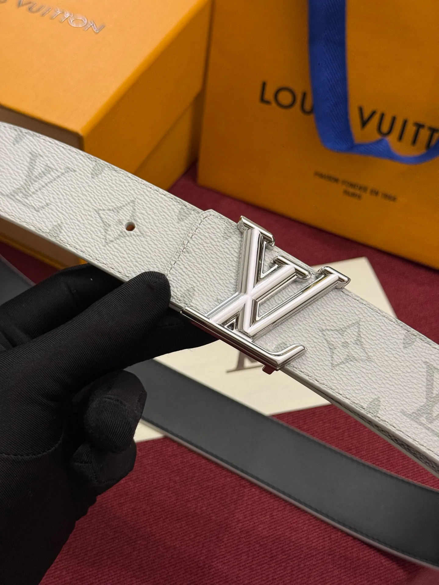 Belts LOUIS VUITTON 17623382