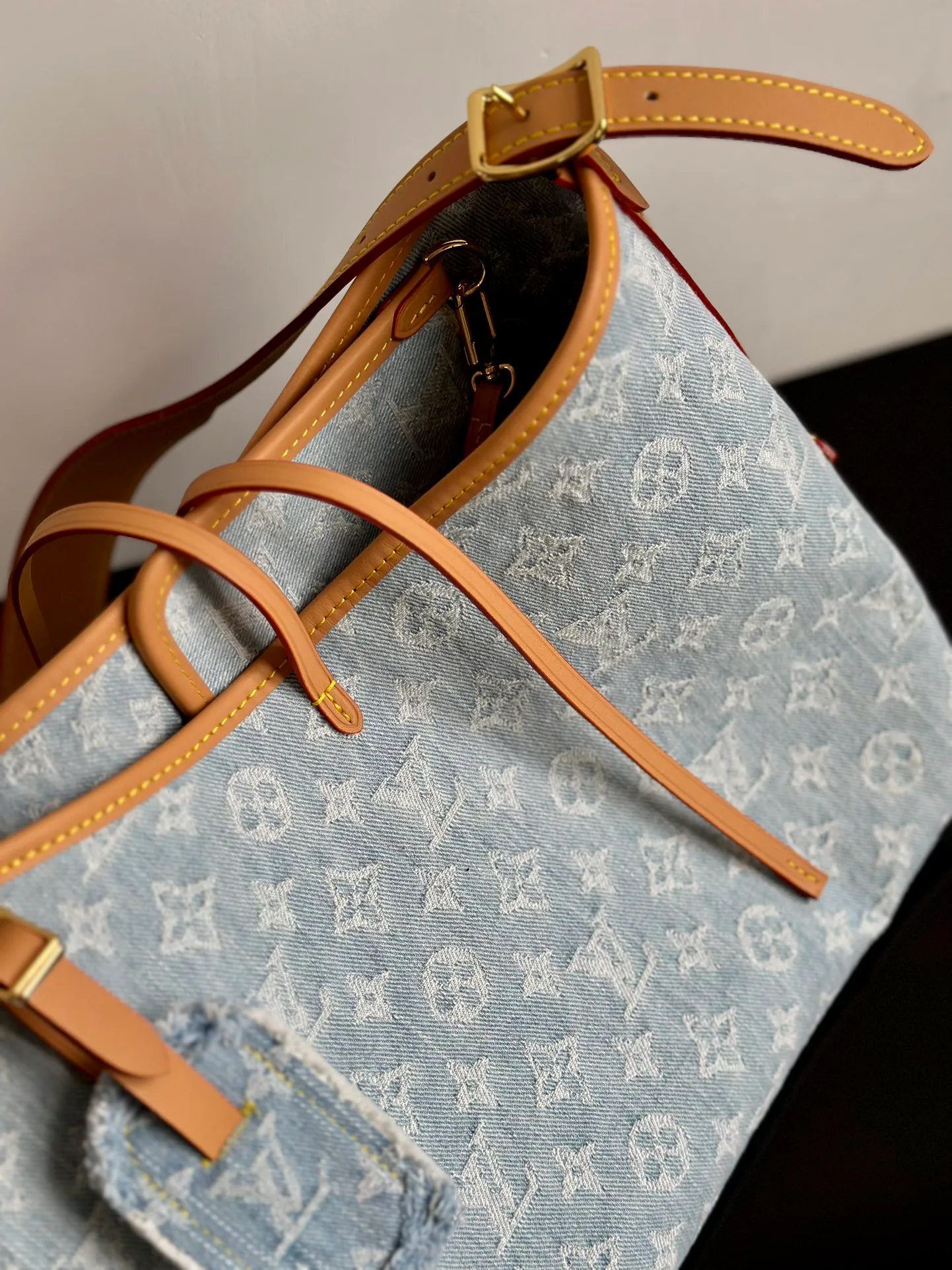 Women's Classic Handbags LOUIS VUITTON 18376467