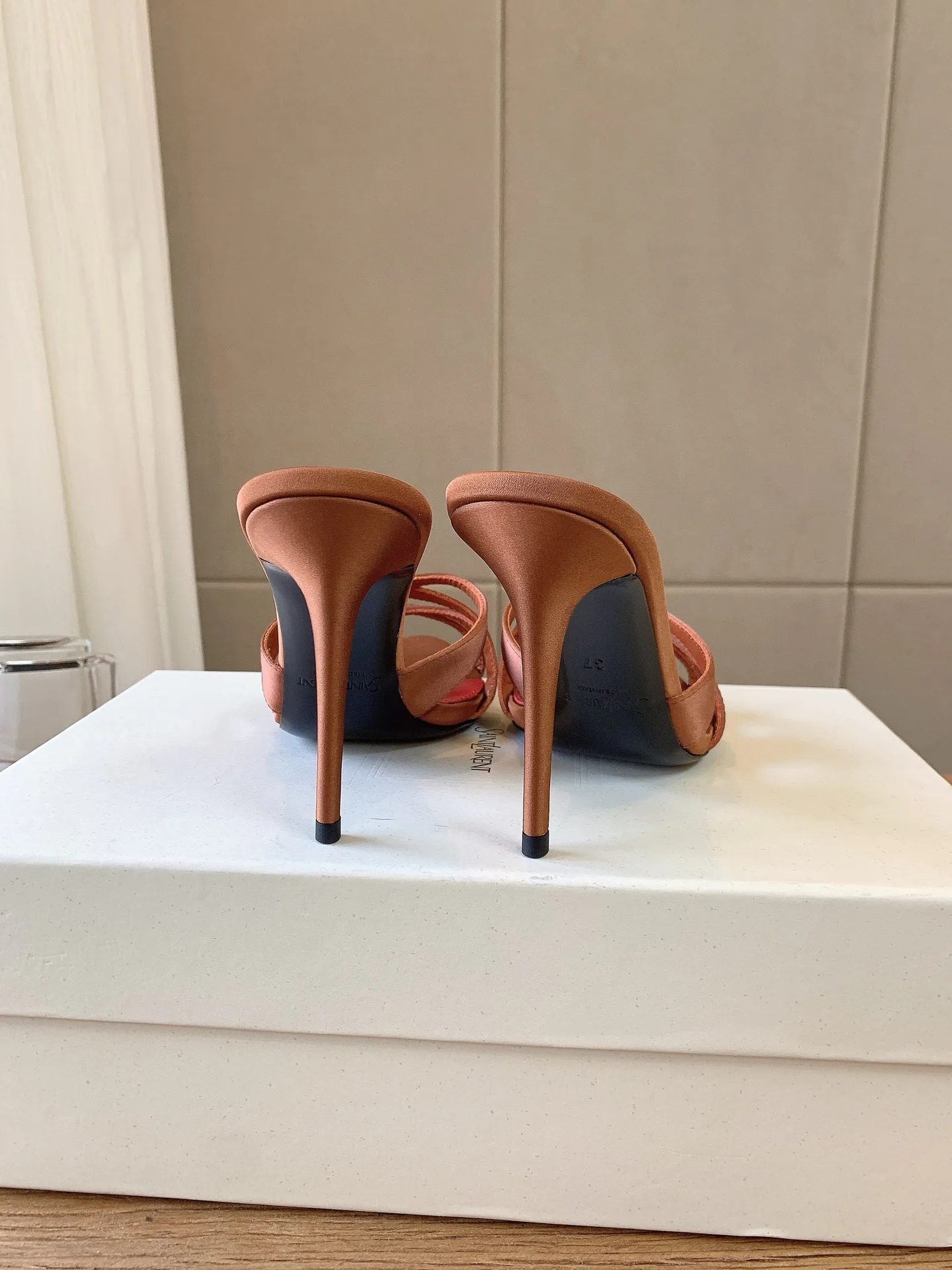 Women's Open-Toe Sandals SAINT LAURENT 17815074