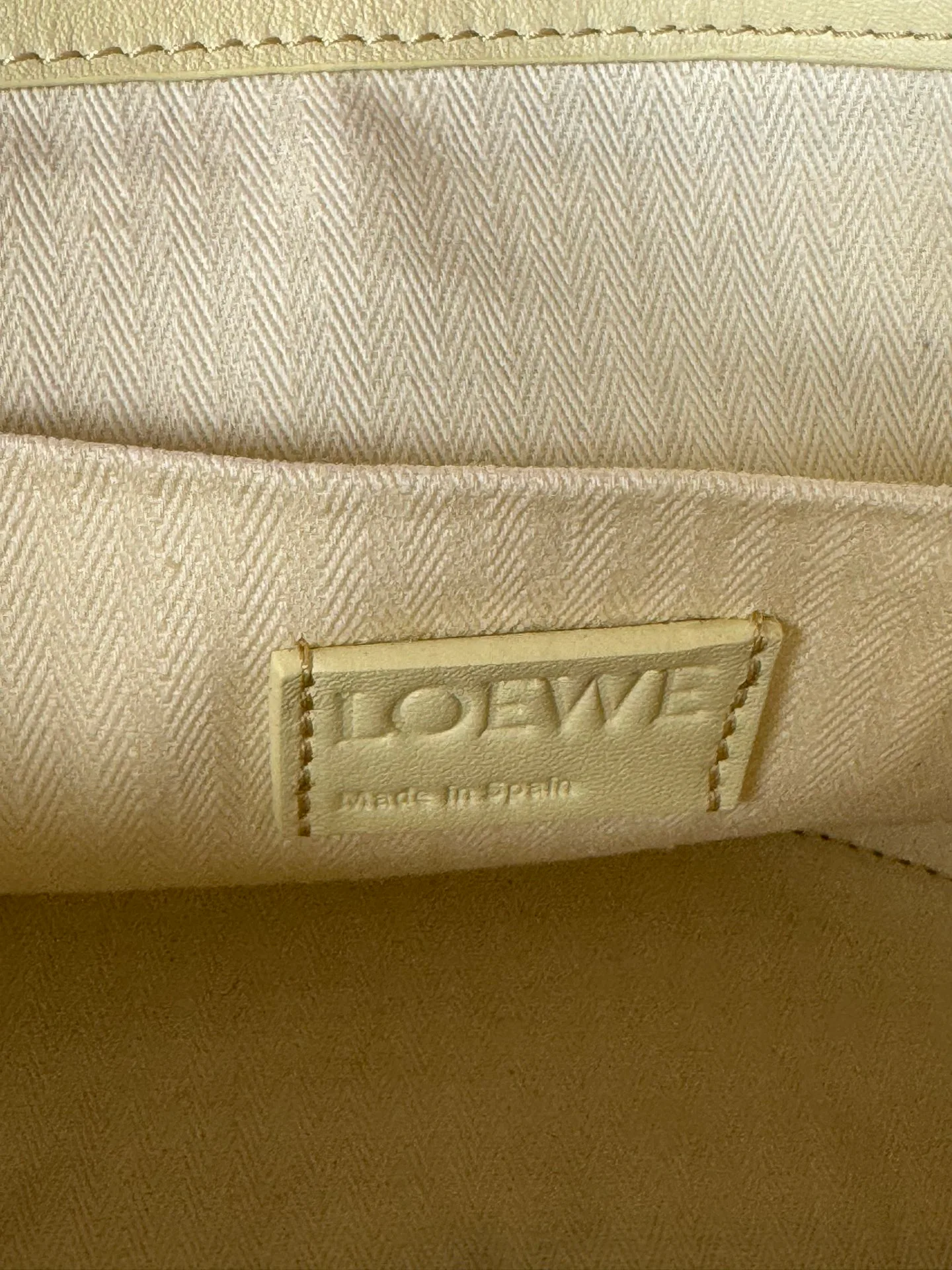 Классические Сумки Женские Loewe 18684087