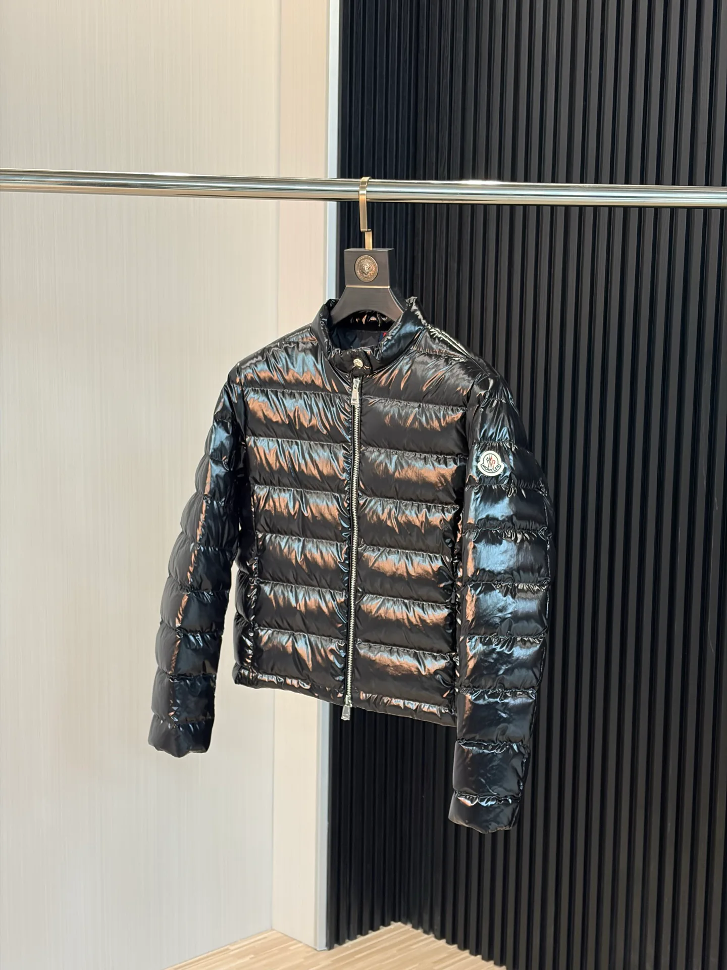 Men's Jackets And Down Jackets MONCLER 17908028