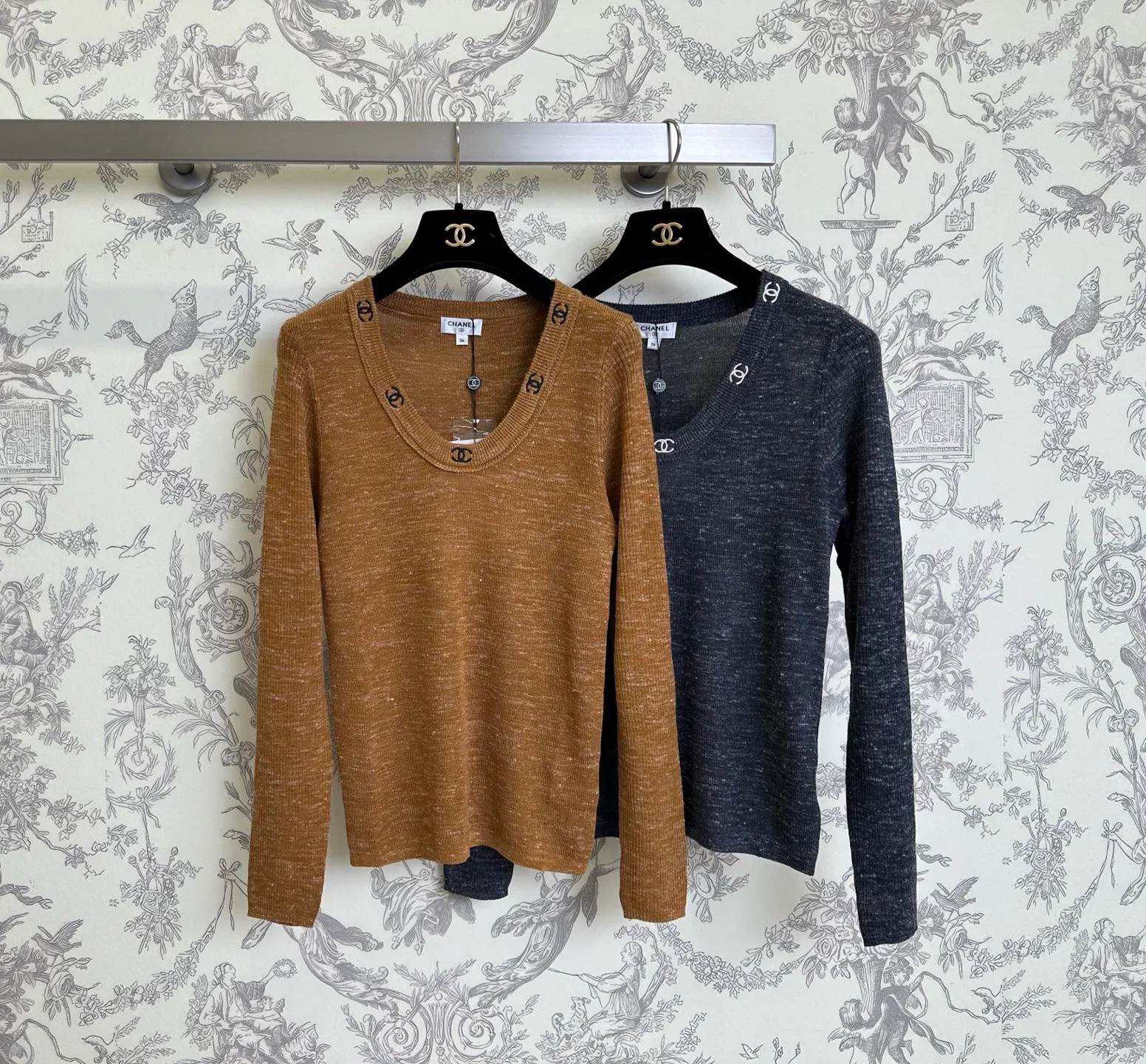 Women's Jumpers And Sweaters CHANEL 16895086