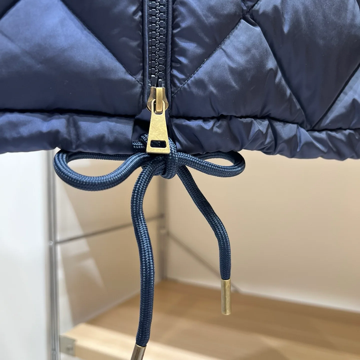 Women's Jackets And Down Jackets MONCLER 18188619