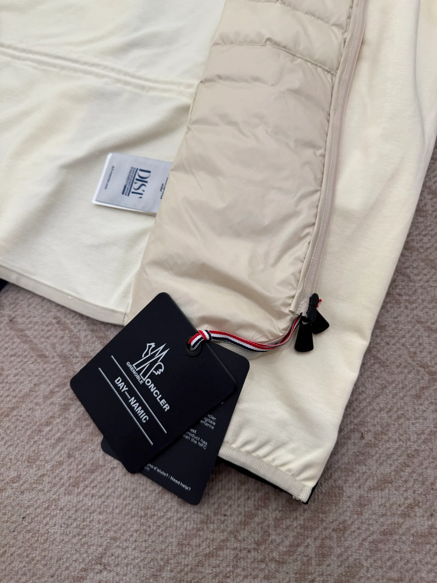 Women's Jackets And Down Jackets MONCLER 17922014