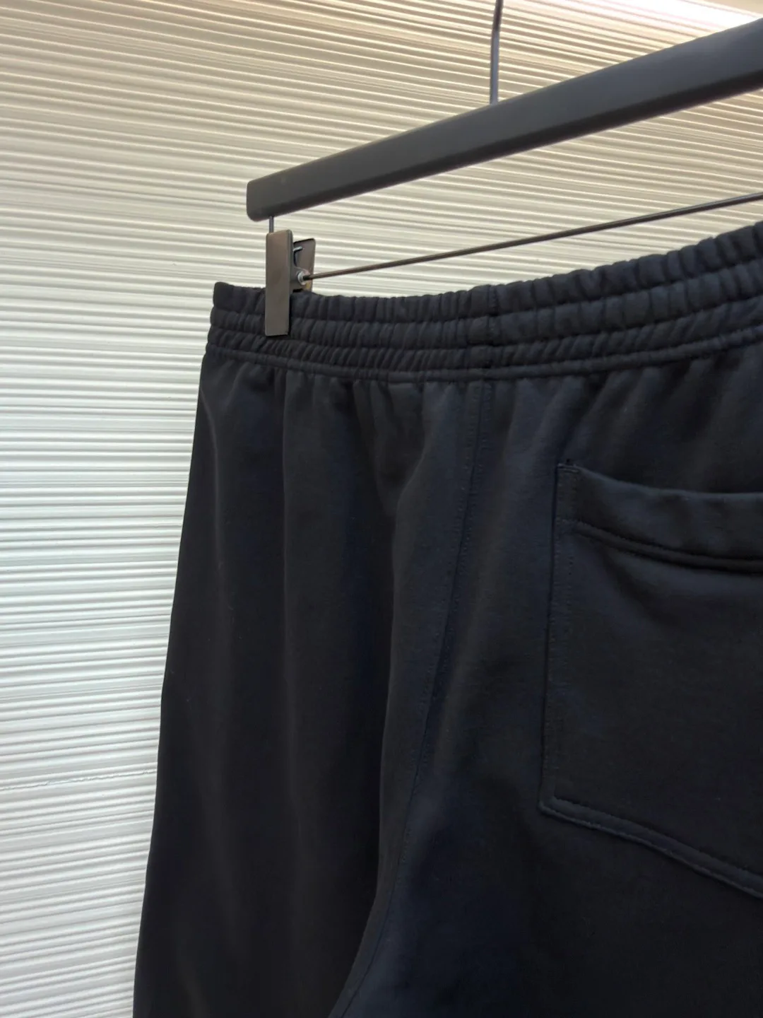 Men's Trousers BURBERRY 18309028