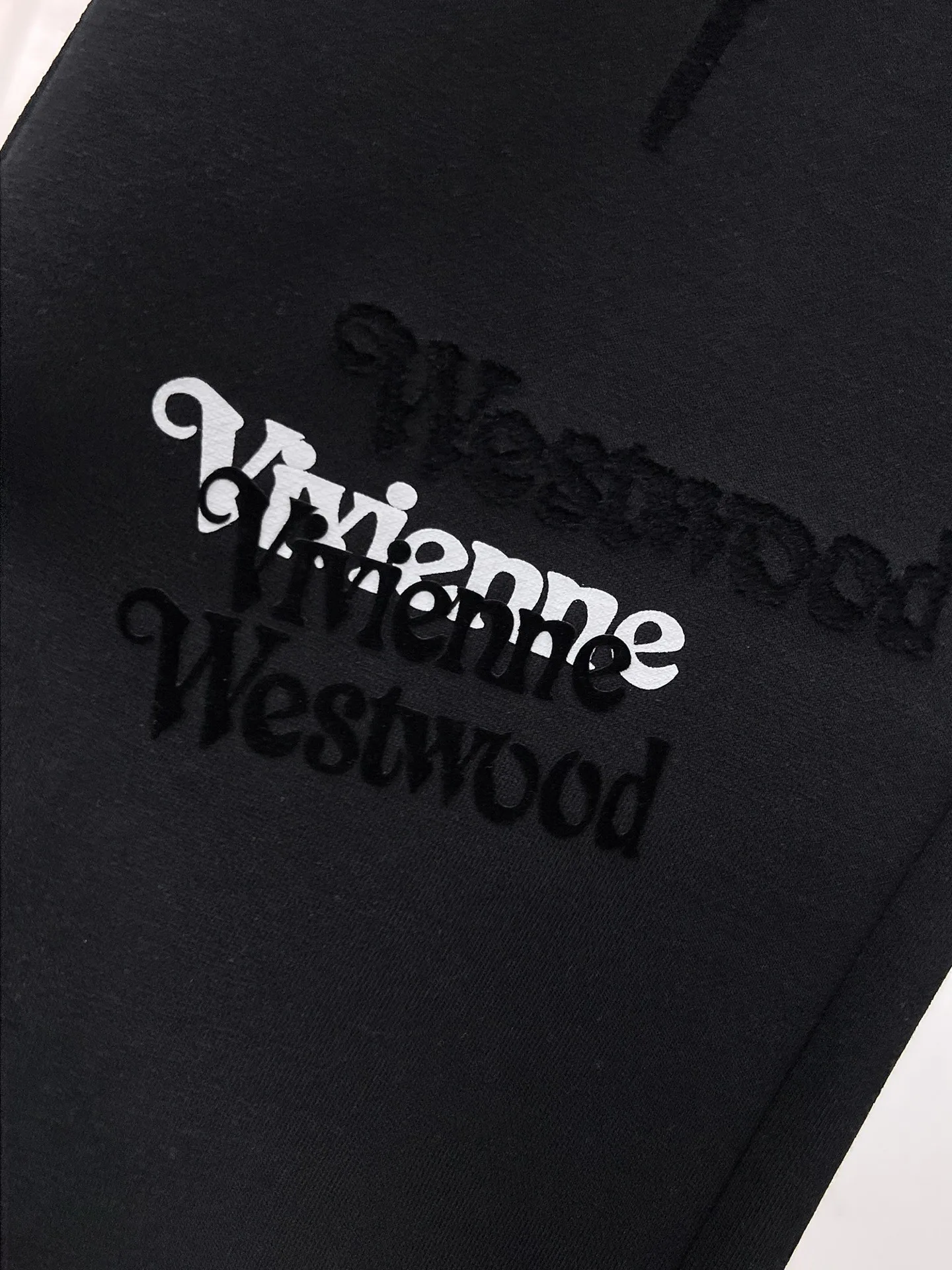 Men's Trousers VIVIENNE WESTWOOD 18399397