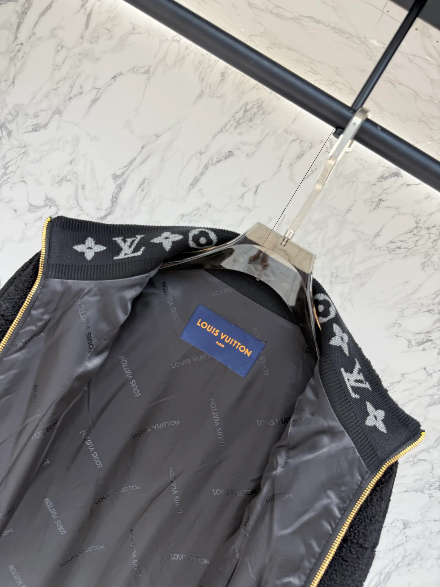 Men's Jackets And Down Jackets LOUIS VUITTON 18178429