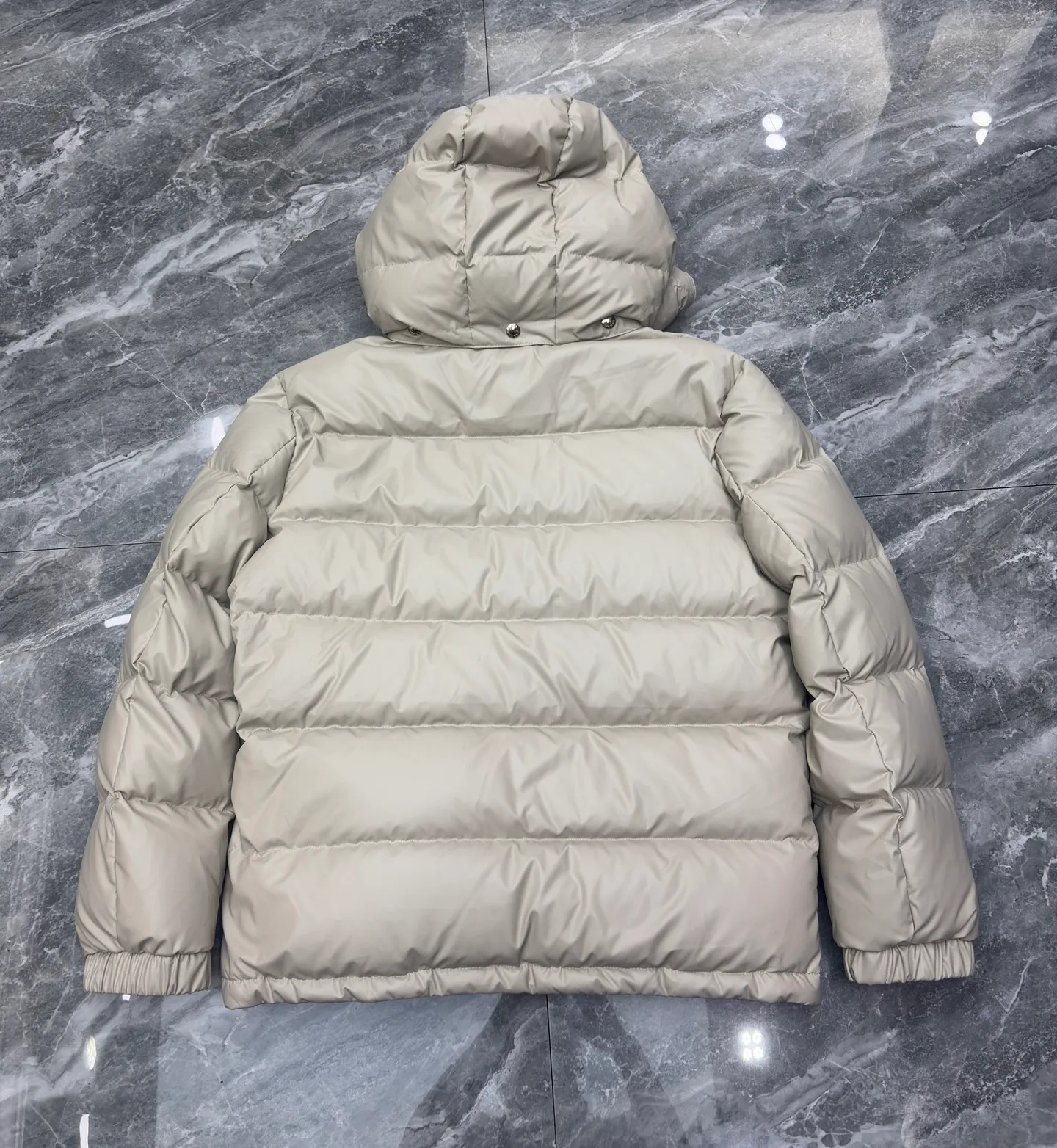 Women's Jackets And Down Jackets PRADA 17690907