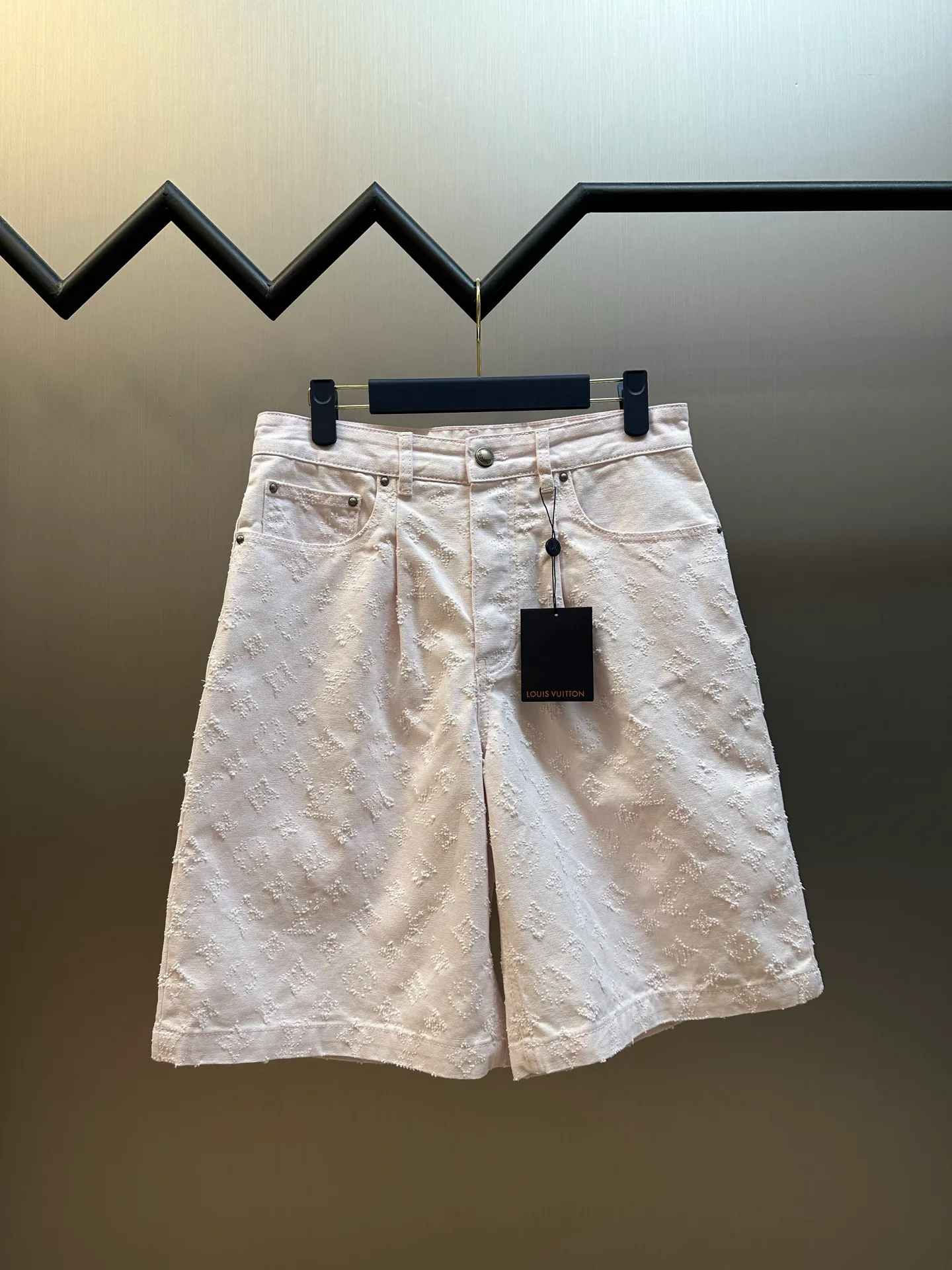 Men's Shorts LOUIS VUITTON 18178881