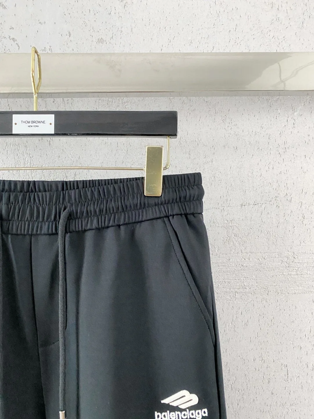 Men's Trousers BALENCIAGA 18296217