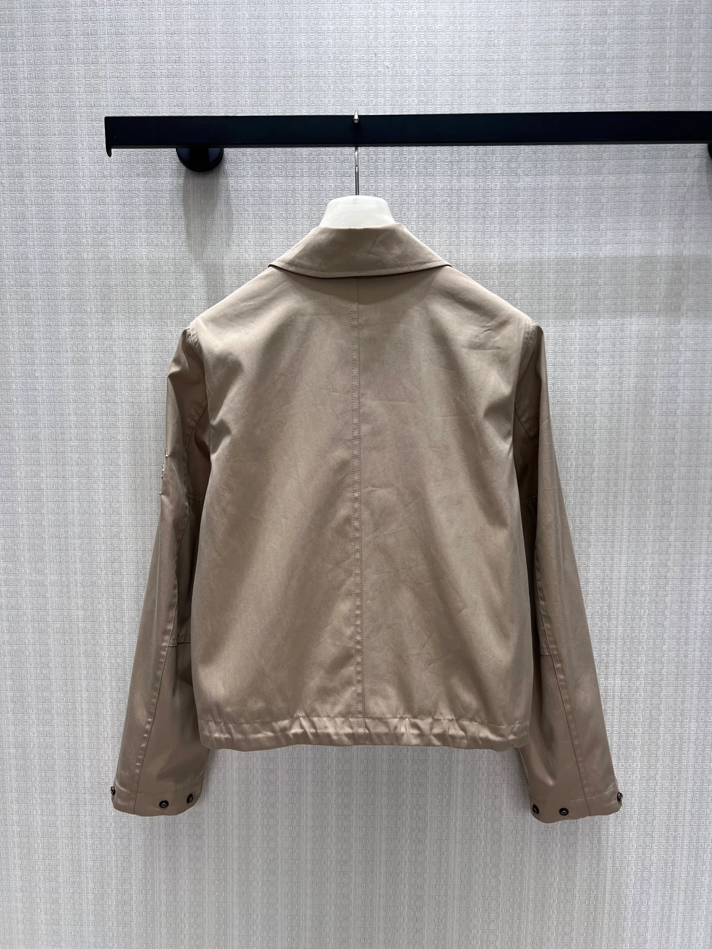 Women's Jackets And Down Jackets BURBERRY 17719136