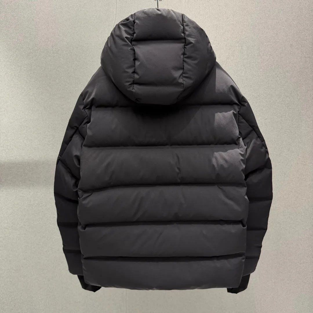 Women's Jackets And Down Jackets MONCLER 17418464