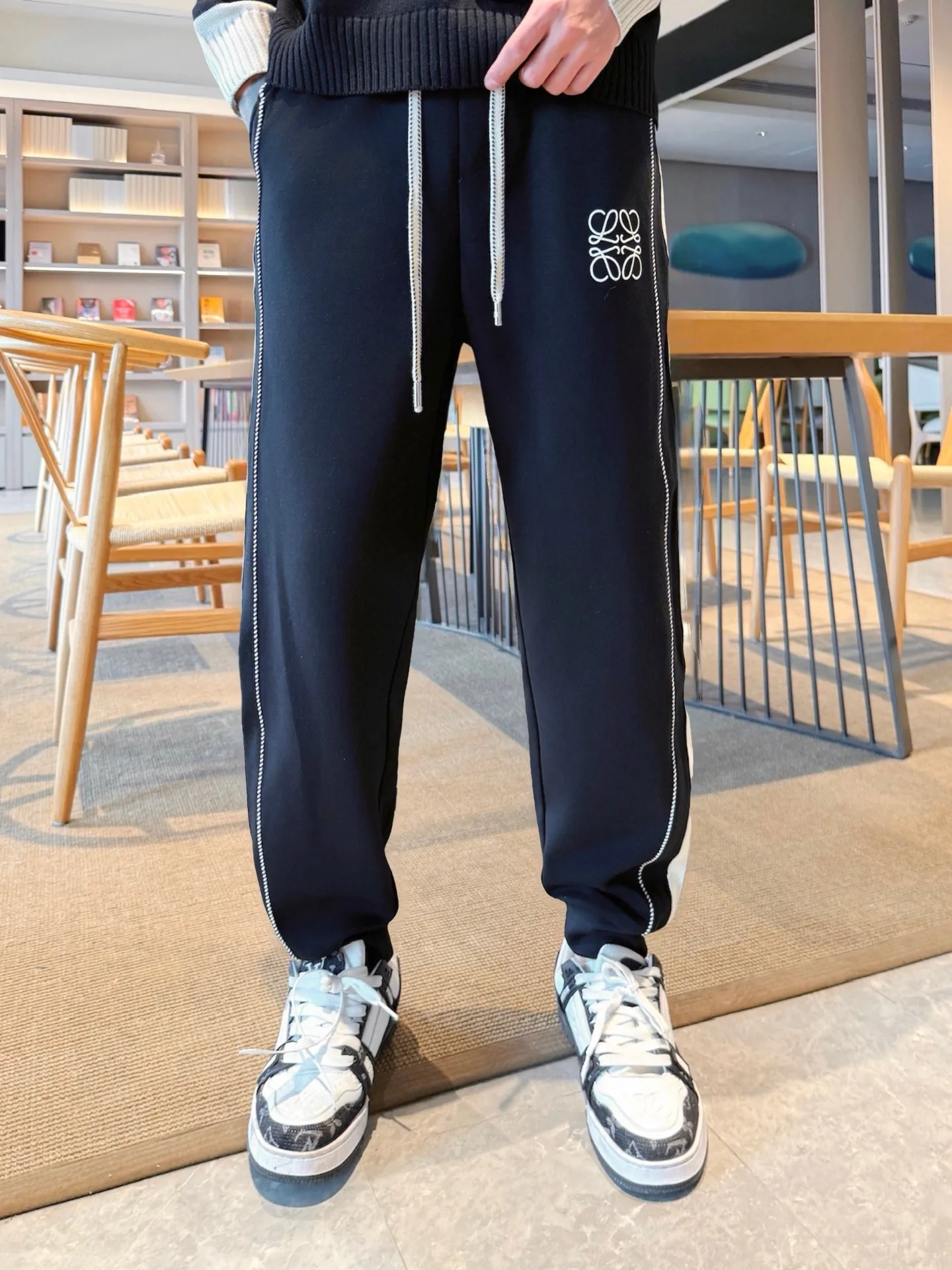 Men's Trousers LOEWE 18345769