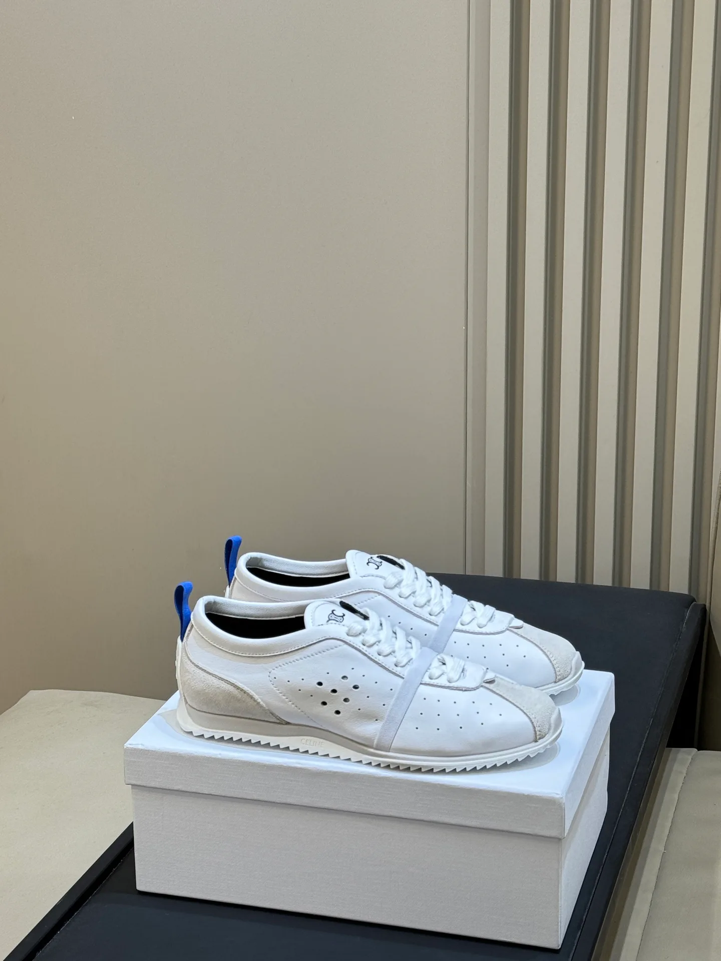 Women's Sneakers CELINE 18073019