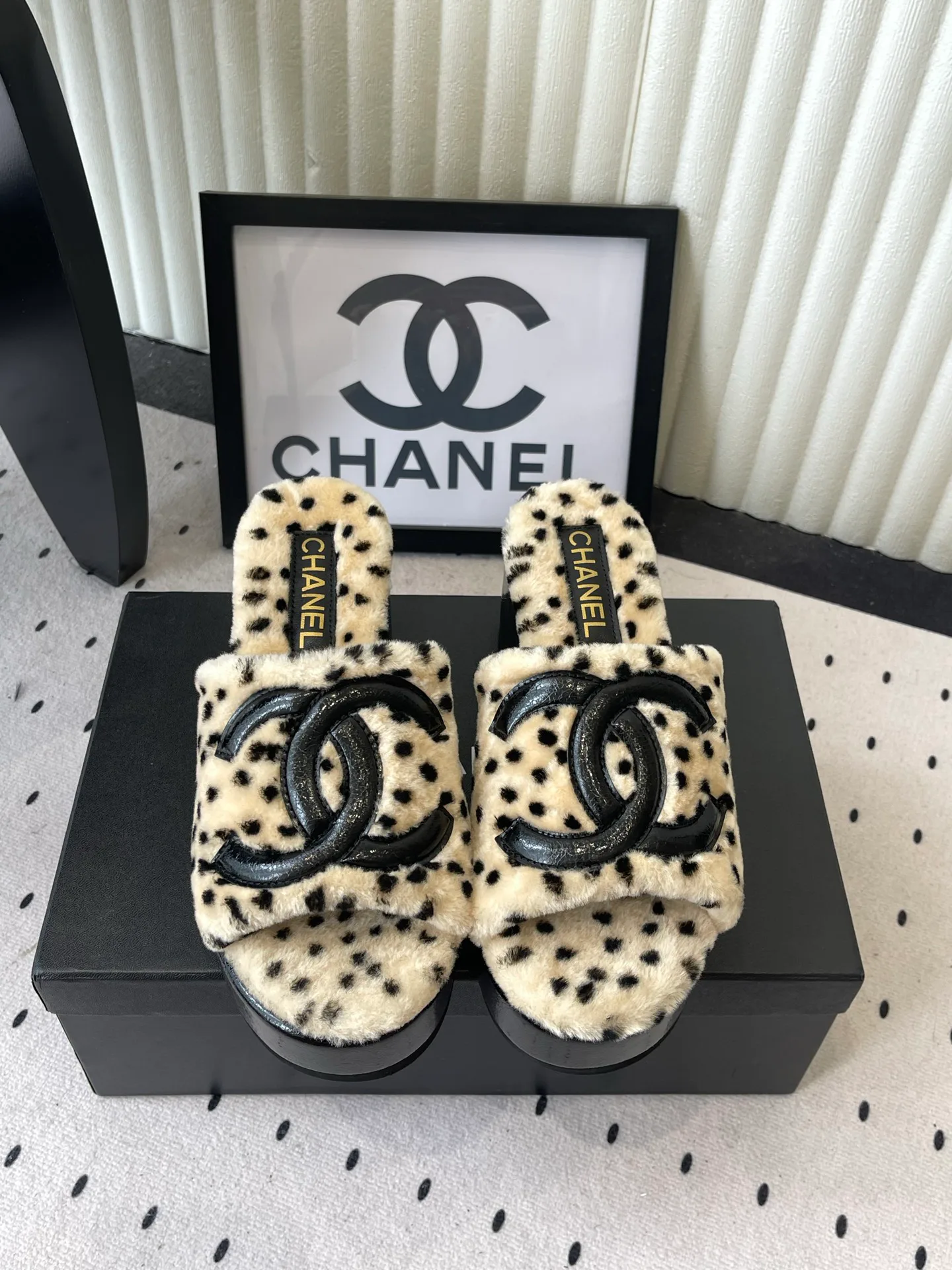 Women's Mules And Clogs CHANEL 18069903