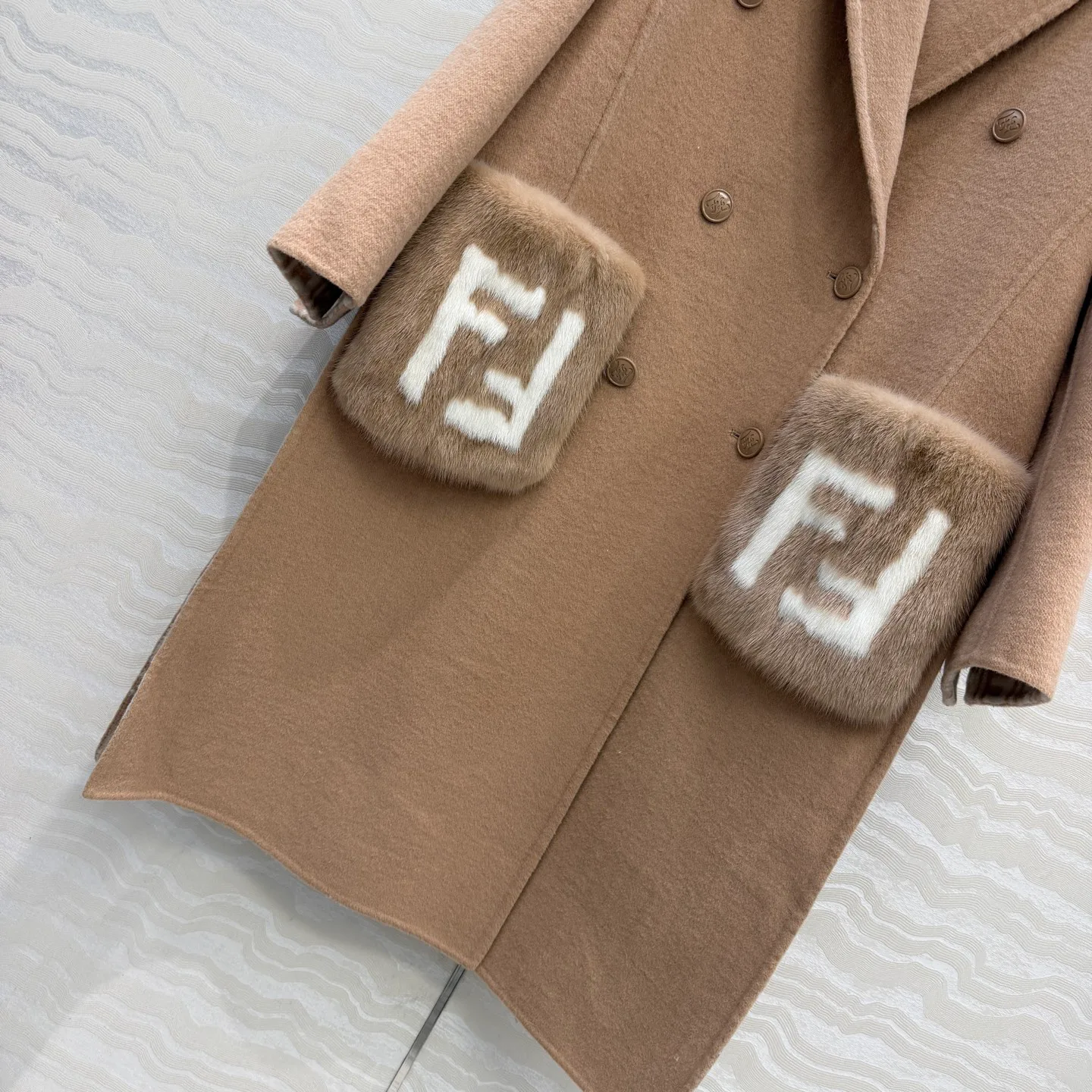 Women's Coats FENDI 18200678