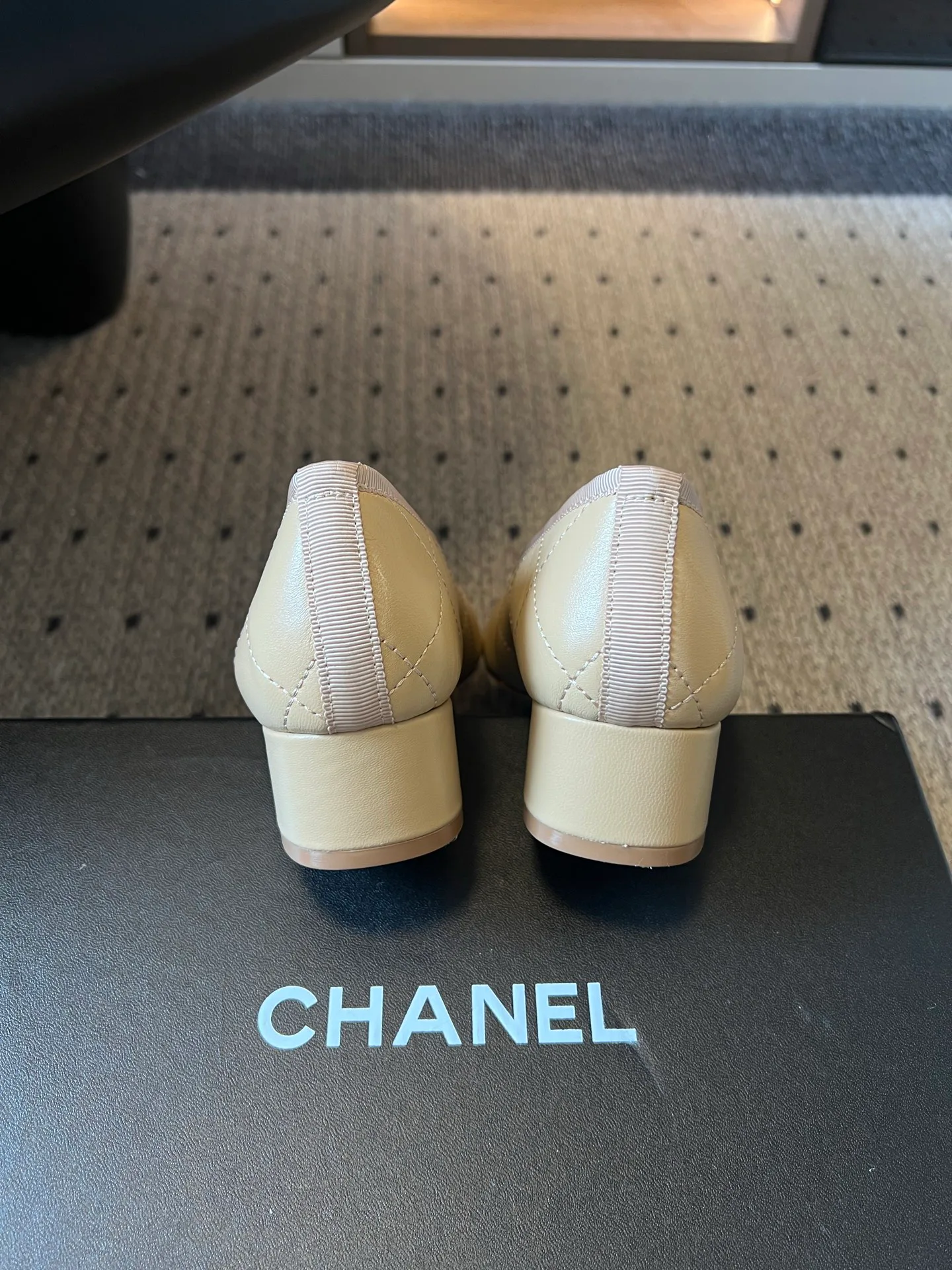 Women's Ballet Flats CHANEL 17523619