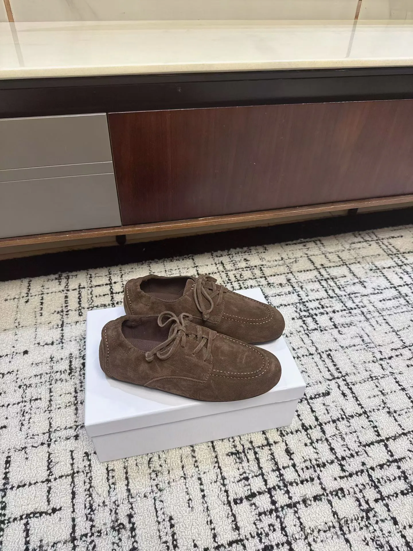 Women's Loafers And Moccasins CELINE 18034752