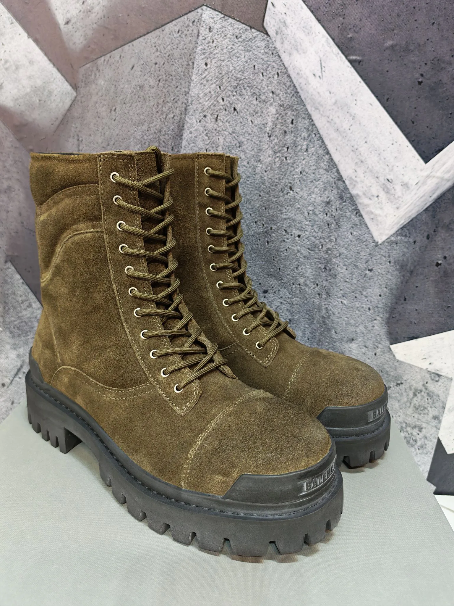 Men's Ankle Boots BALENCIAGA 17962238