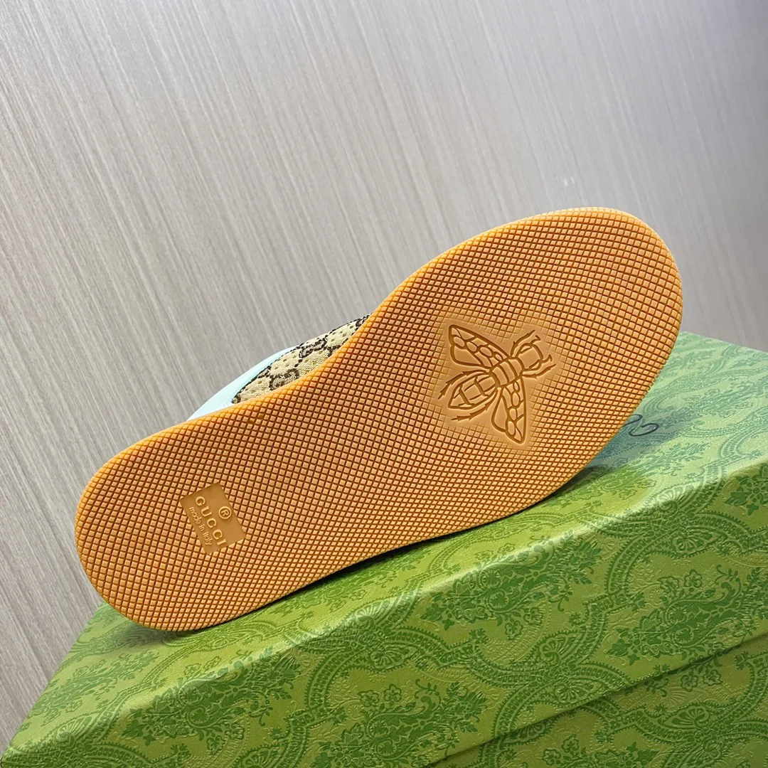 Women's Sneakers GUCCI 17897023