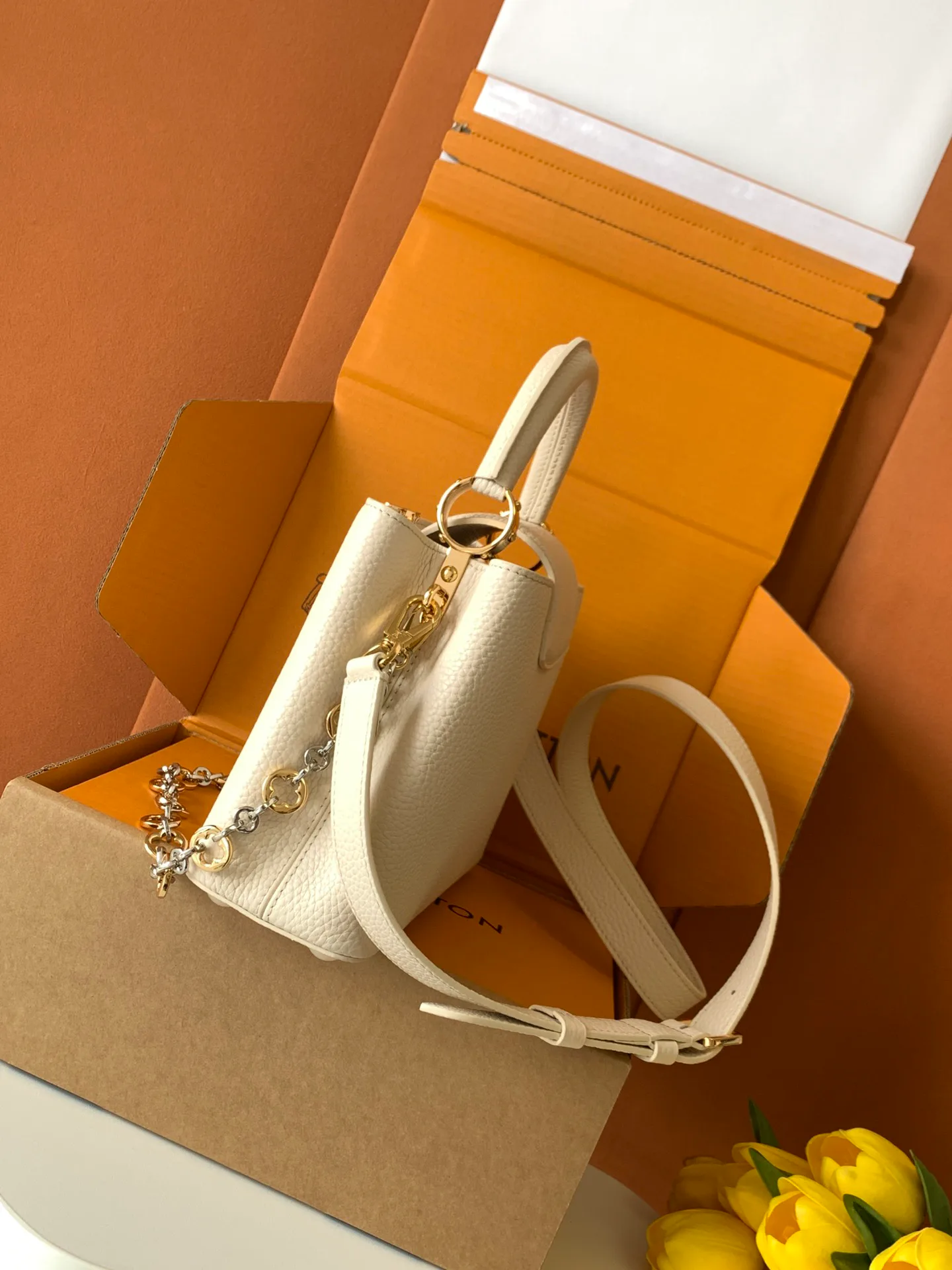 Women's Classic Handbags LOUIS VUITTON 18520867