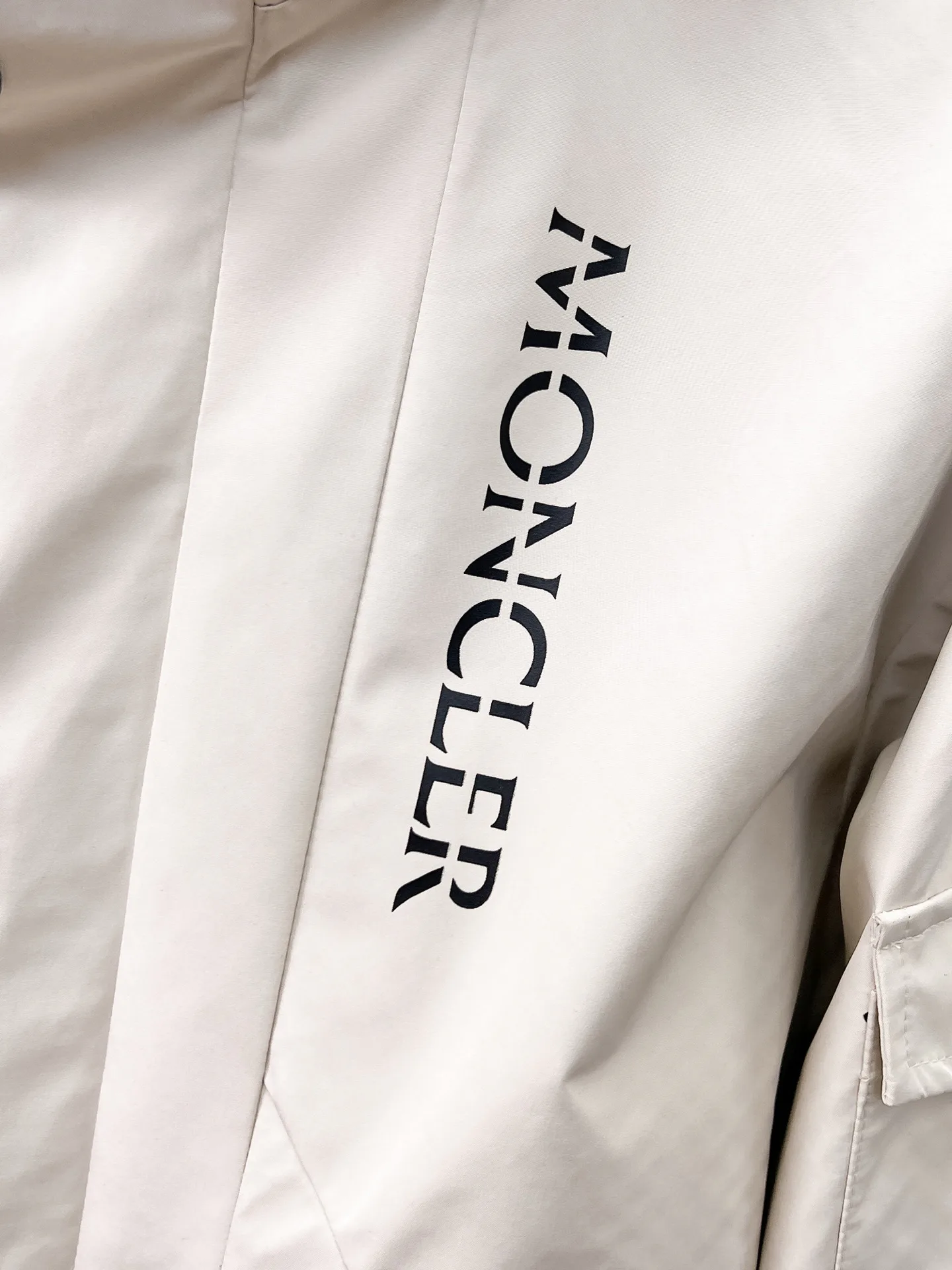 Men's Jackets And Down Jackets MONCLER 18191456