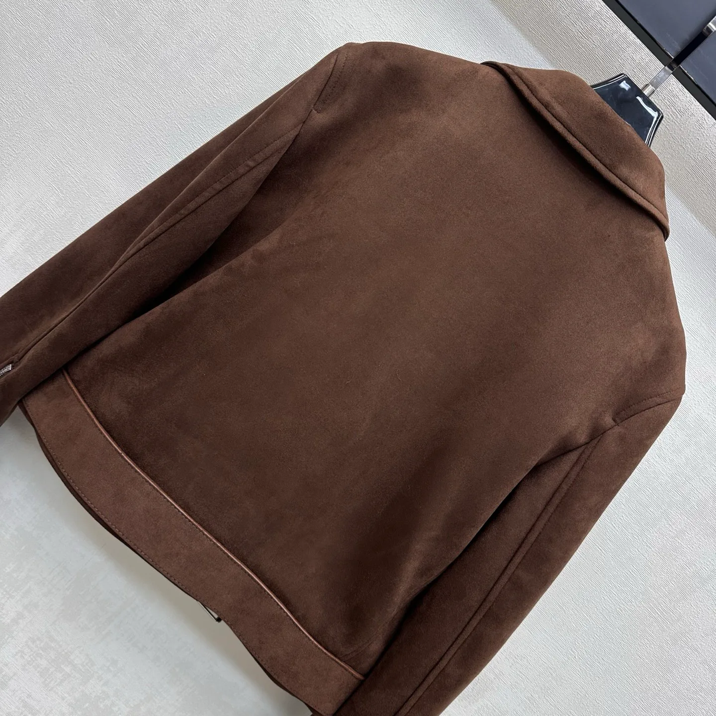 Women's Leather Jackets And Sheepskin Coats LOUIS VUITTON 18023397