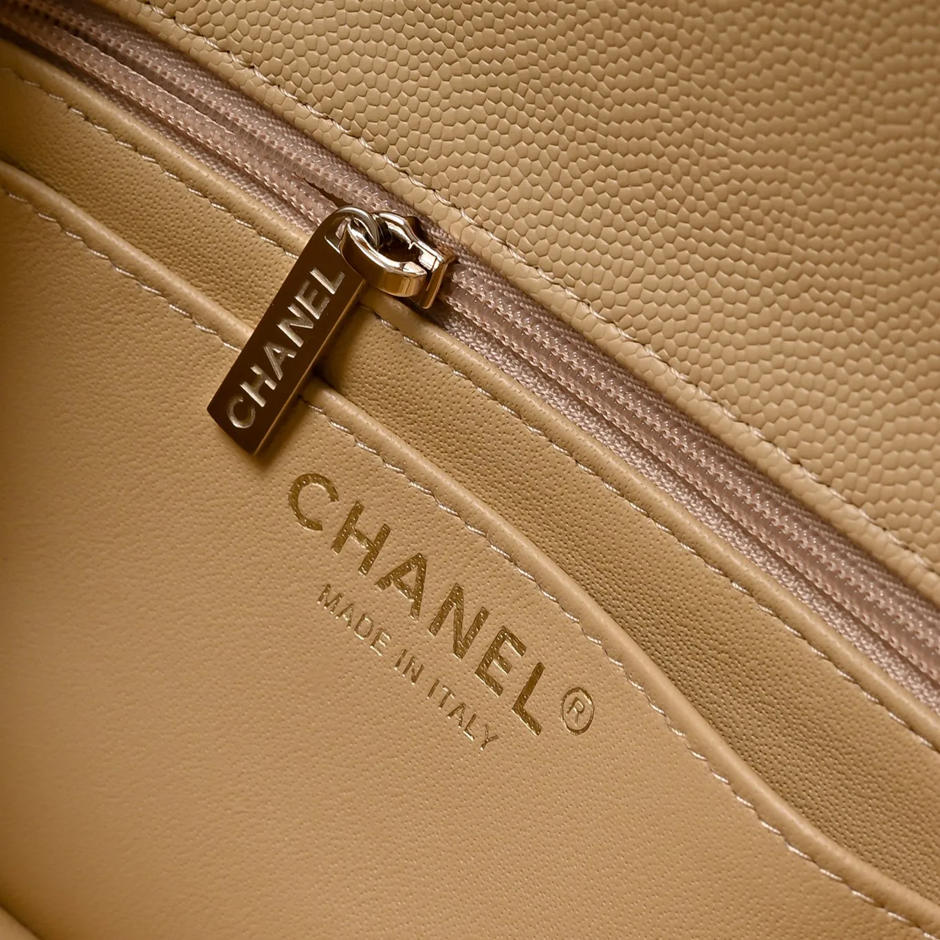 Women's Classic Handbags CHANEL 18147800