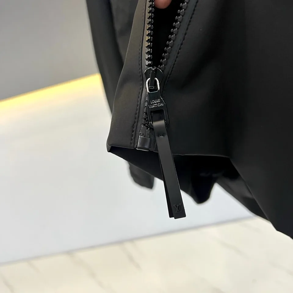 Men's Jackets And Down Jackets LOUIS VUITTON 18416756