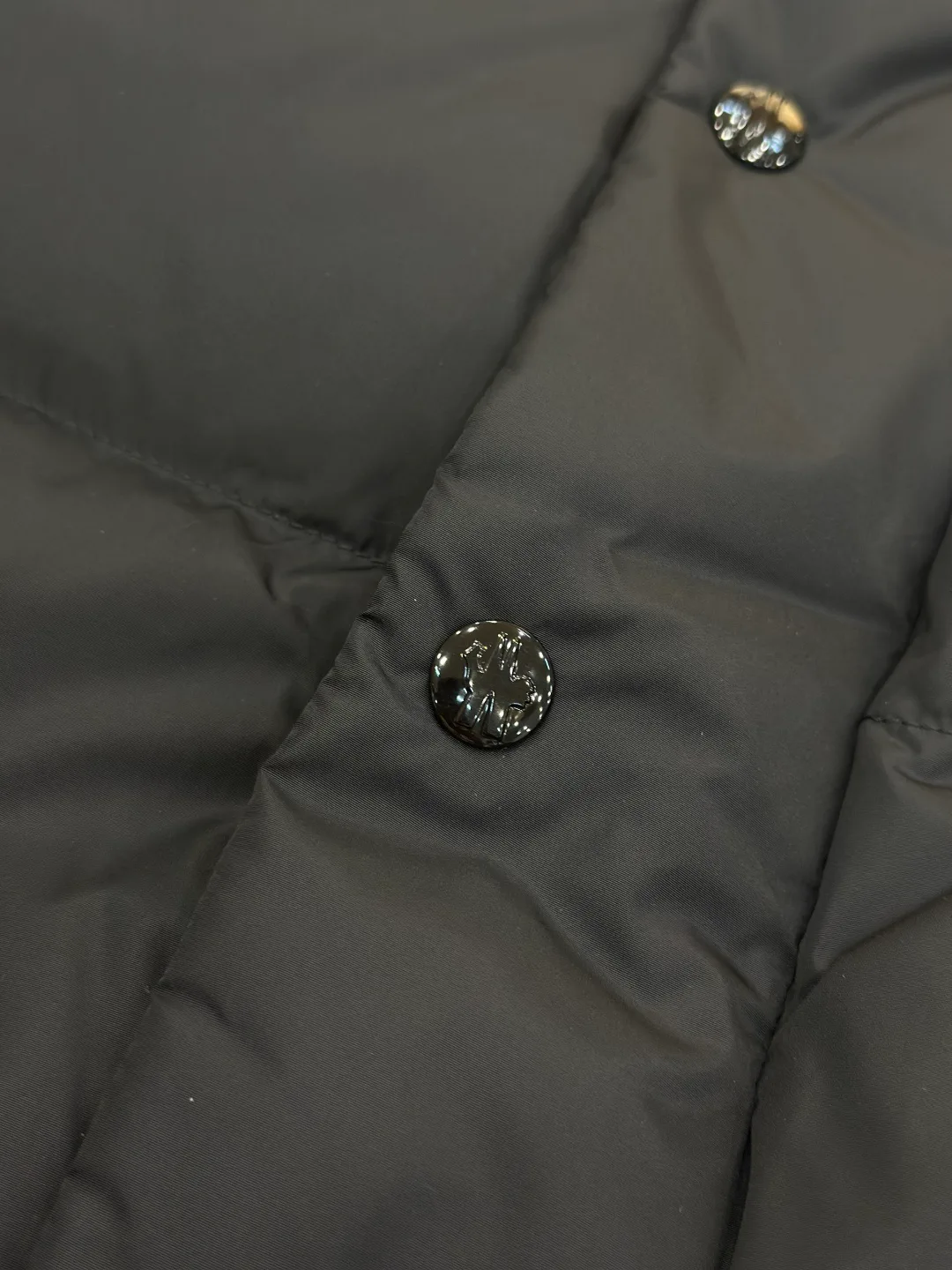 Men's Jackets And Down Jackets MONCLER 18461306