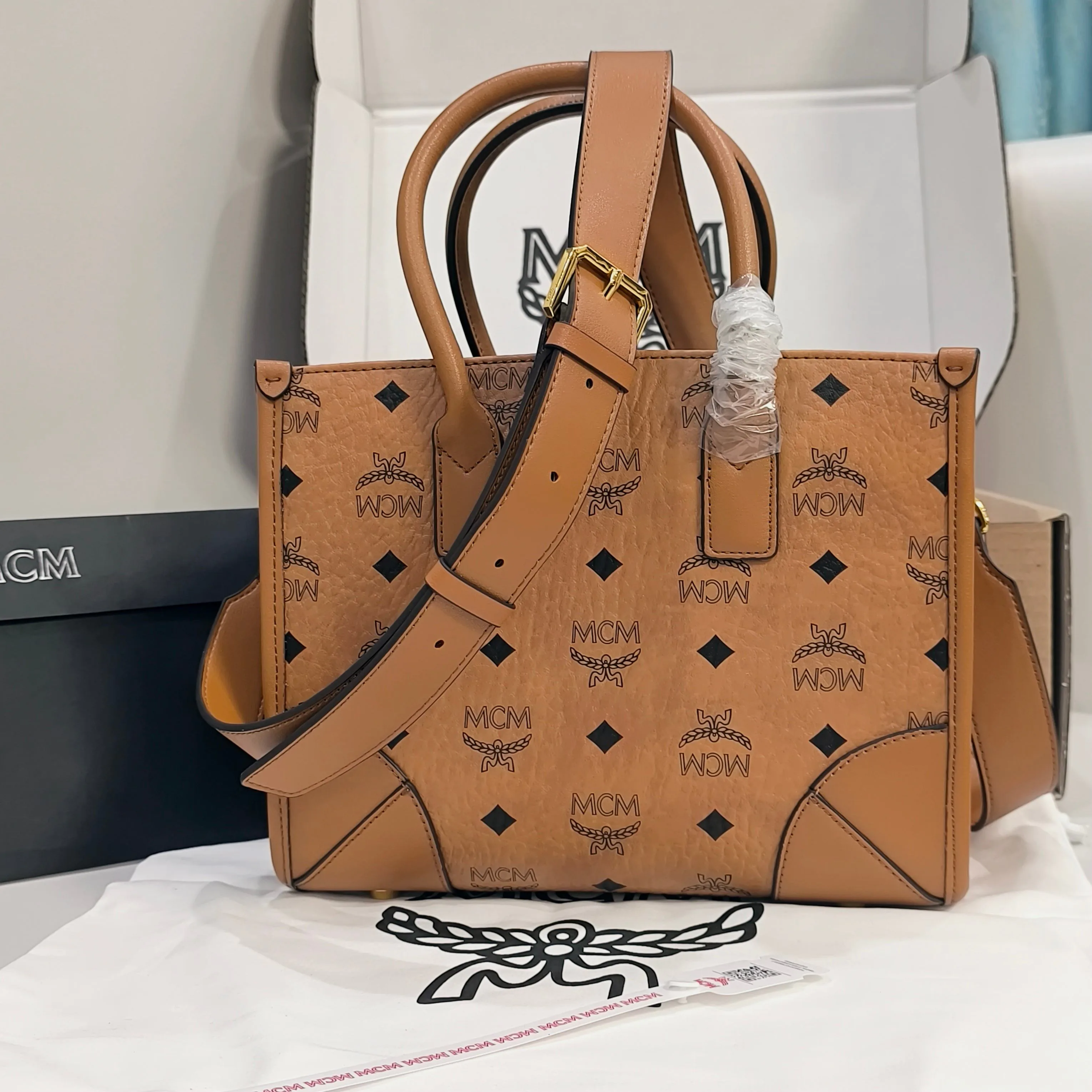 Women's Classic Handbags MCM 18223308