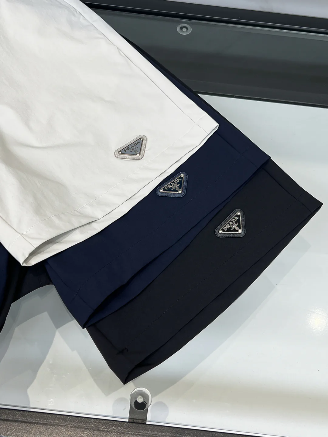 Men's Shorts PRADA 18499237