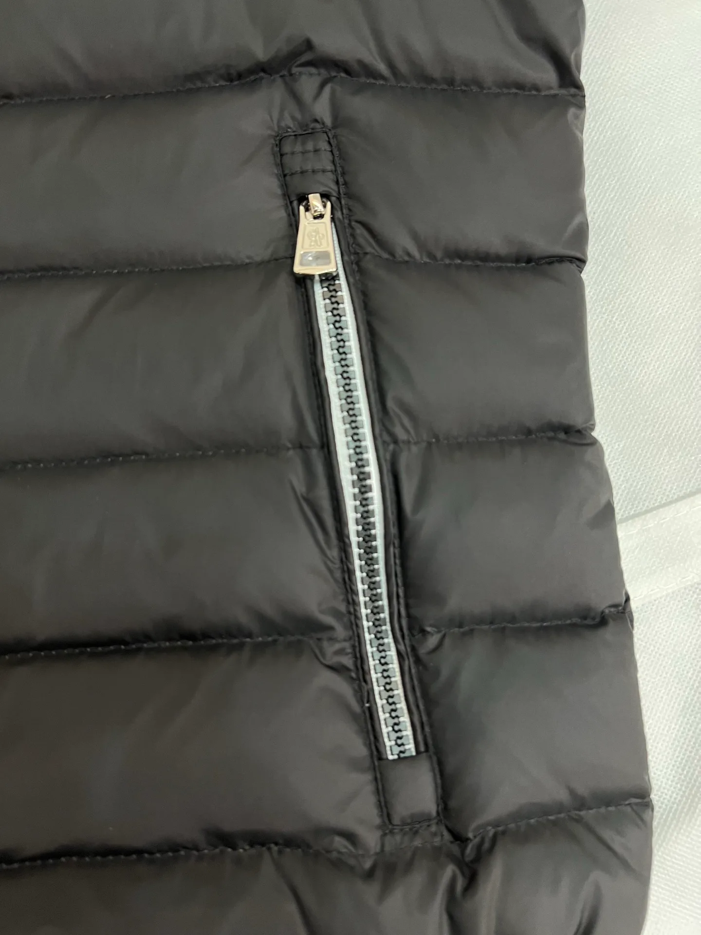 Куртки И Пуховики Мужские Moncler 18599888